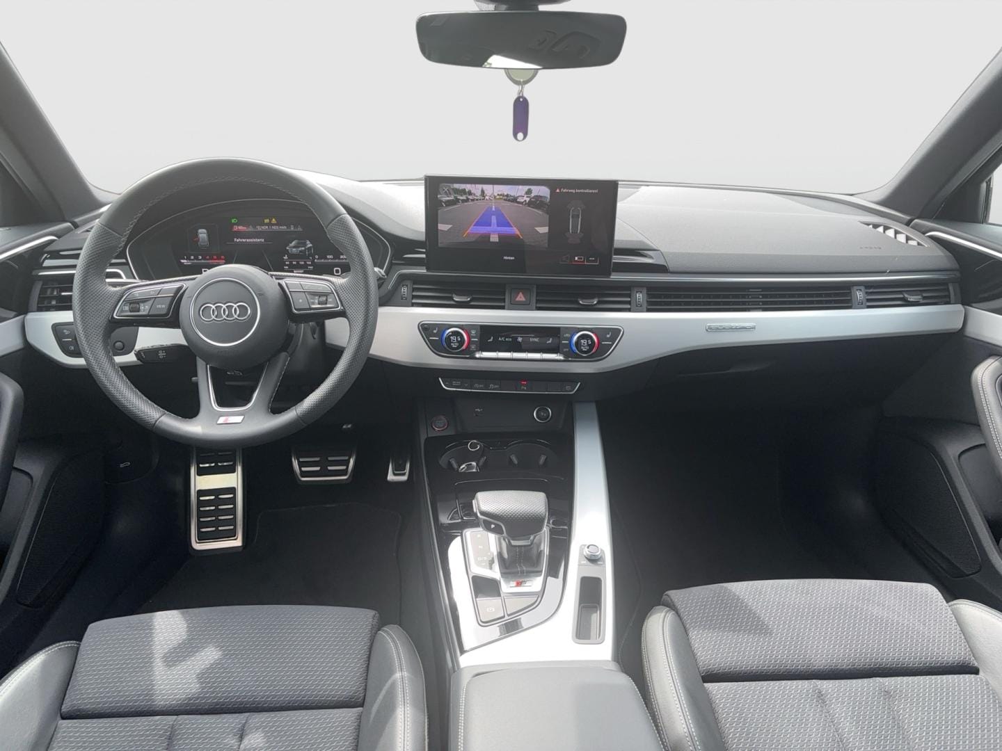 Bild über Audi S4 Avant TDI quattro tiptronic - für weitere Informationen kontaktieren Sie den Audi Partner