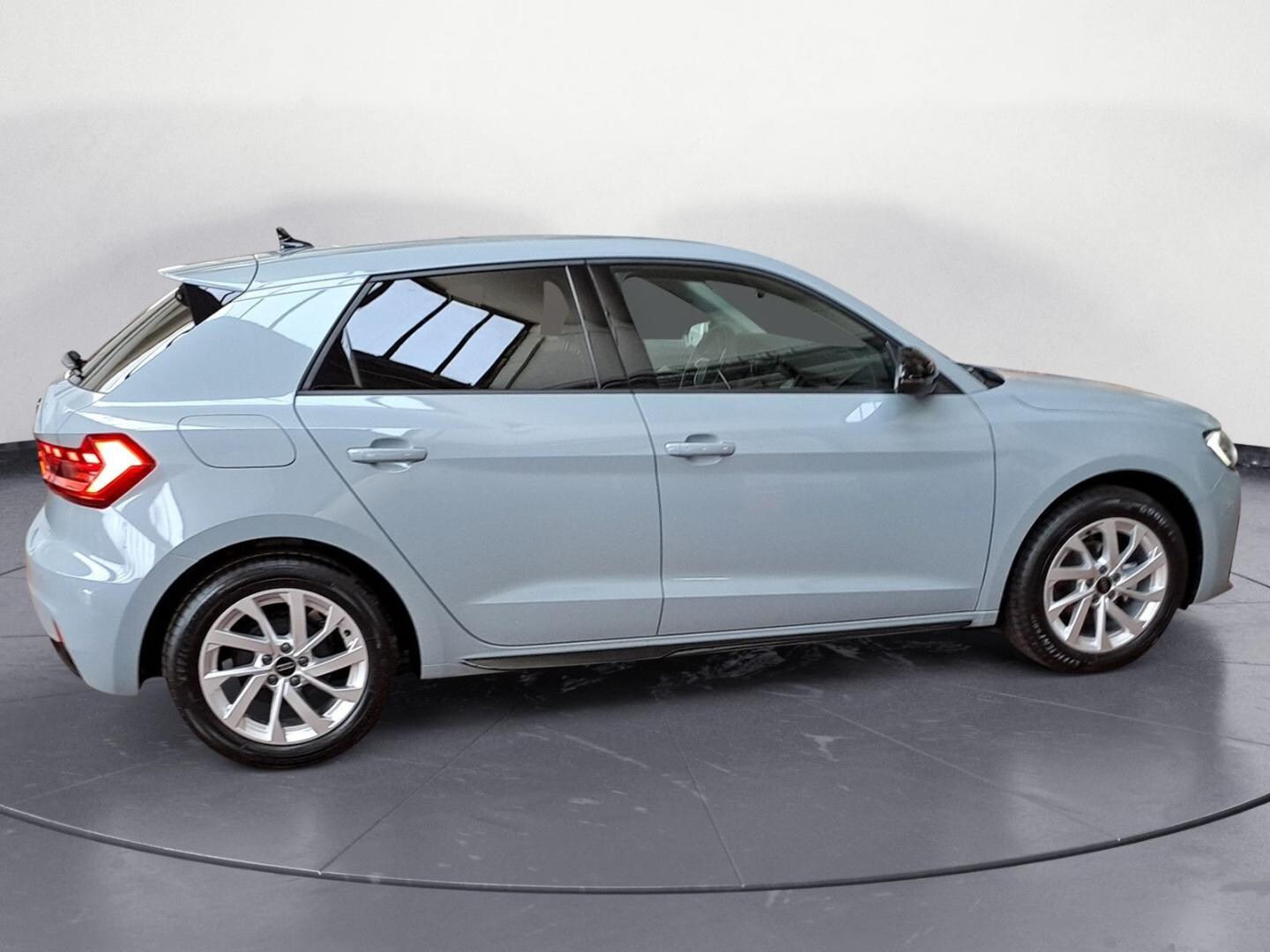 Bild über Audi A1 Sportback advanced 25 TFSI Schaltgetriebe - für weitere Informationen kontaktieren Sie den Audi Partner