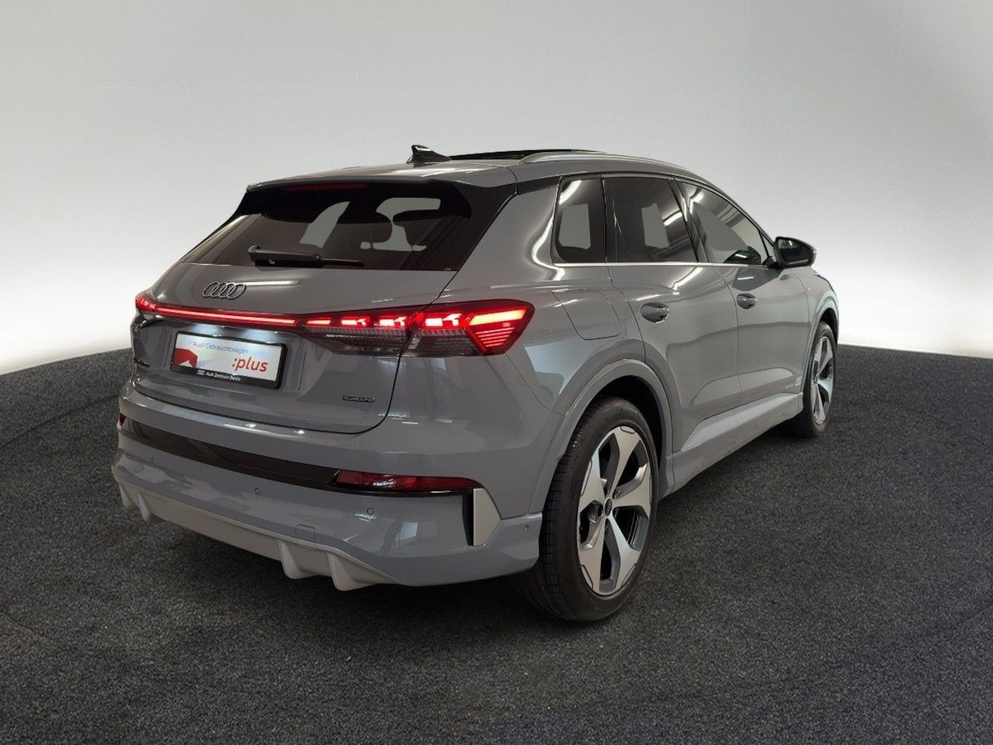Bild über Audi Q4 SUV e-tron e-tron quattro performance 250 kW - für weitere Informationen kontaktieren Sie den Audi Partner