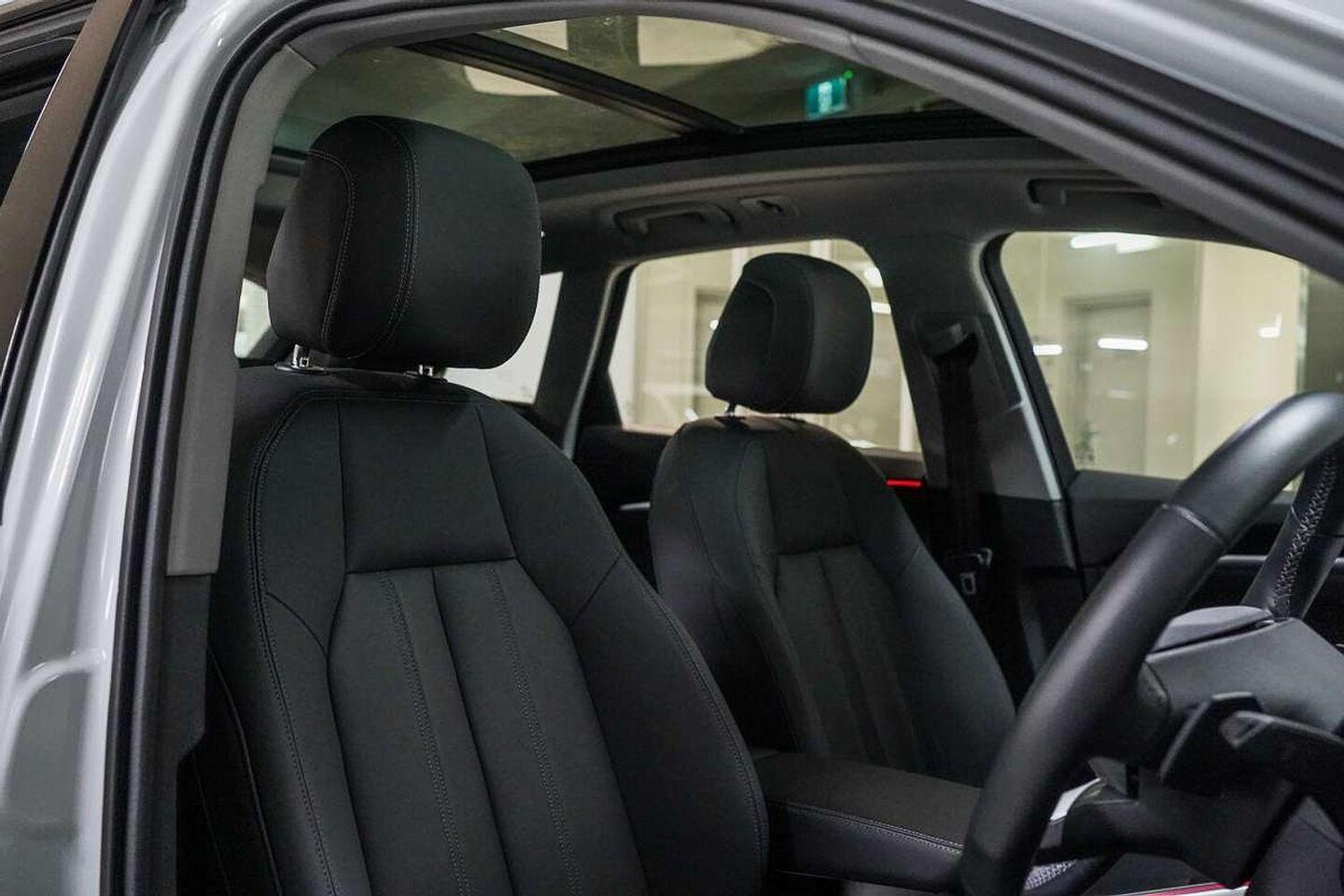 Image about Audi Q5 SUV TFSI 150 kW