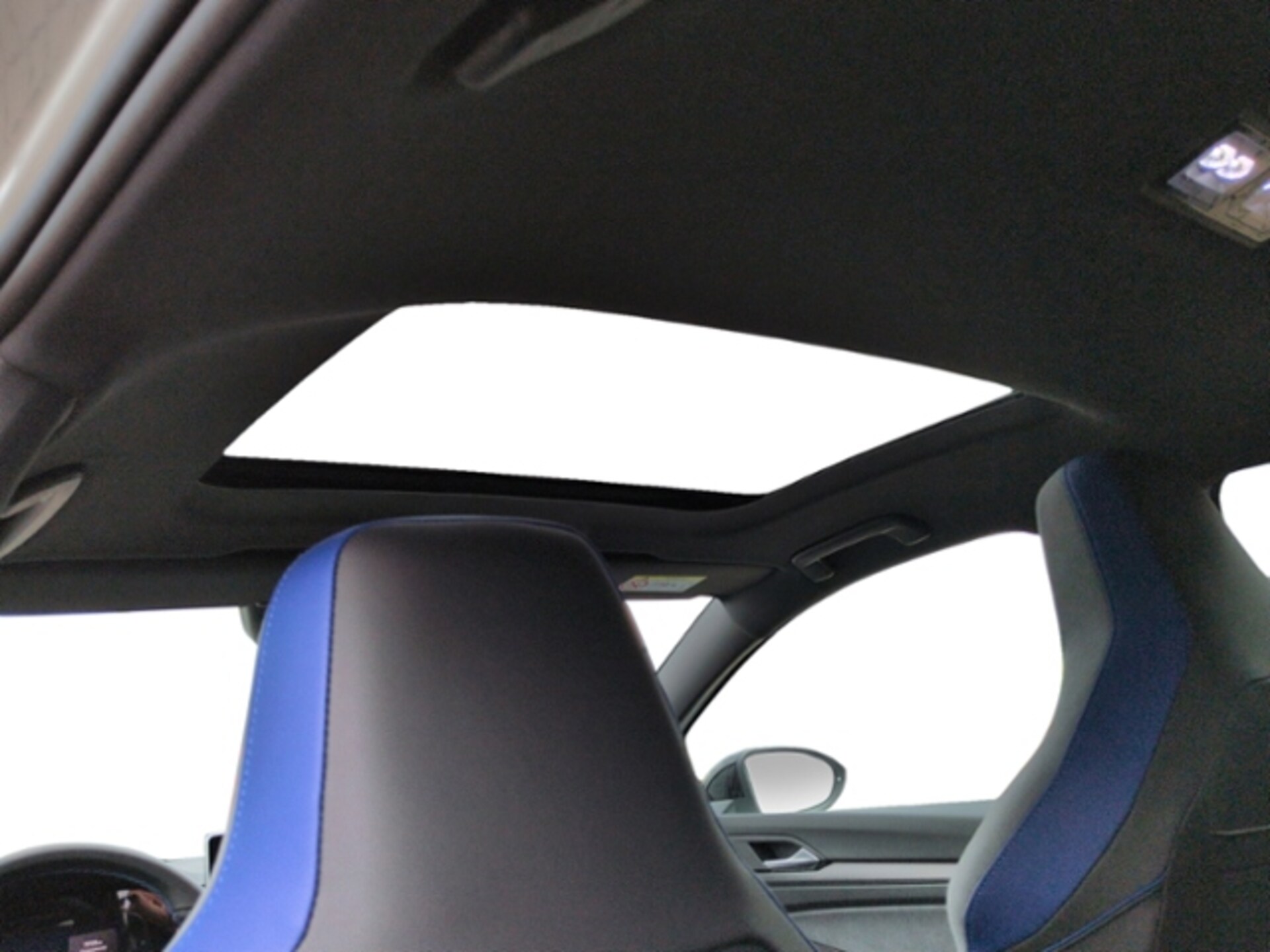 Volkswagen Golf R Black Edition