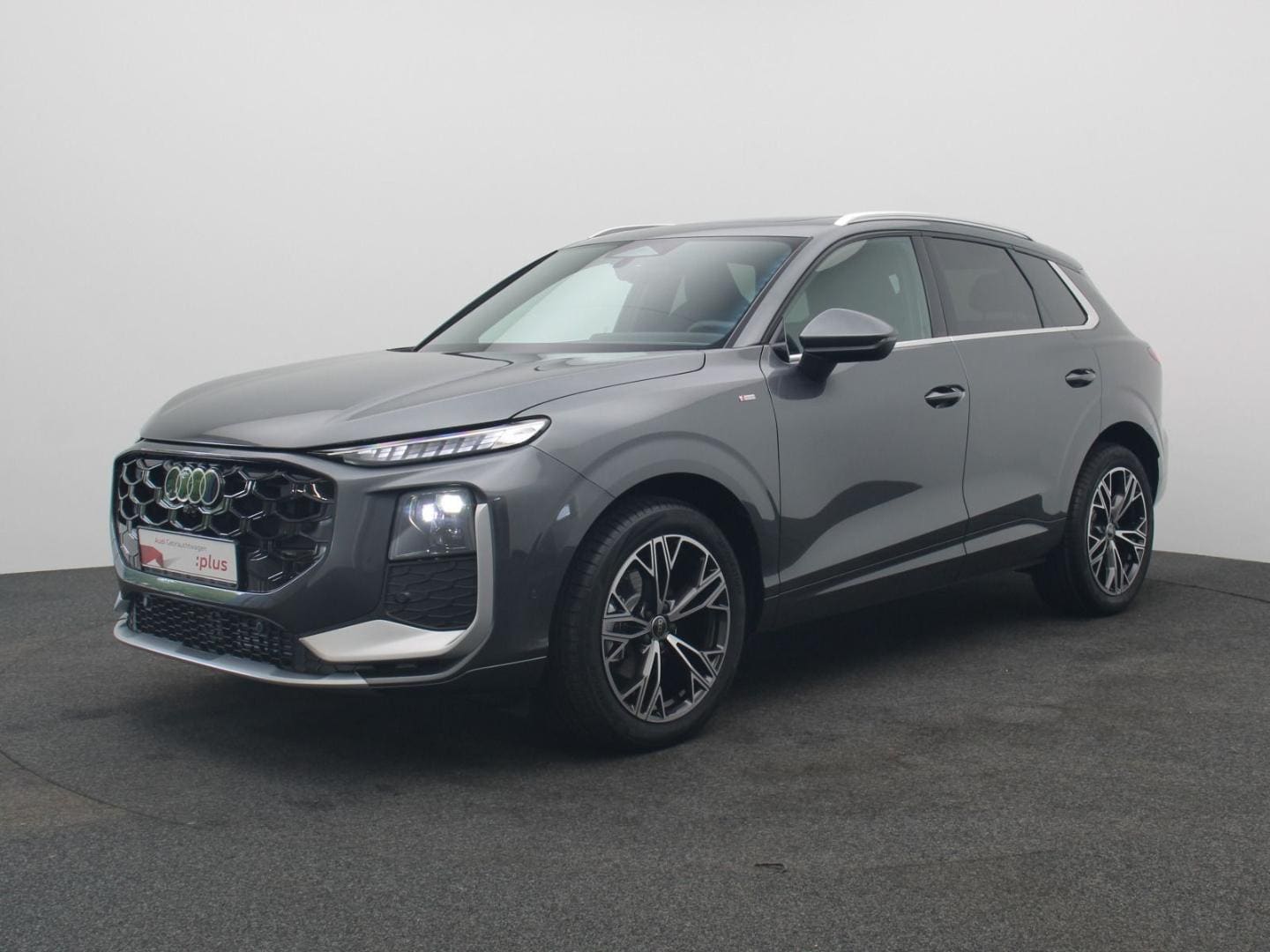 Bild über Audi Q3 SUV TFSI 110 kW S tronic - für weitere Informationen kontaktieren Sie den Audi Partner