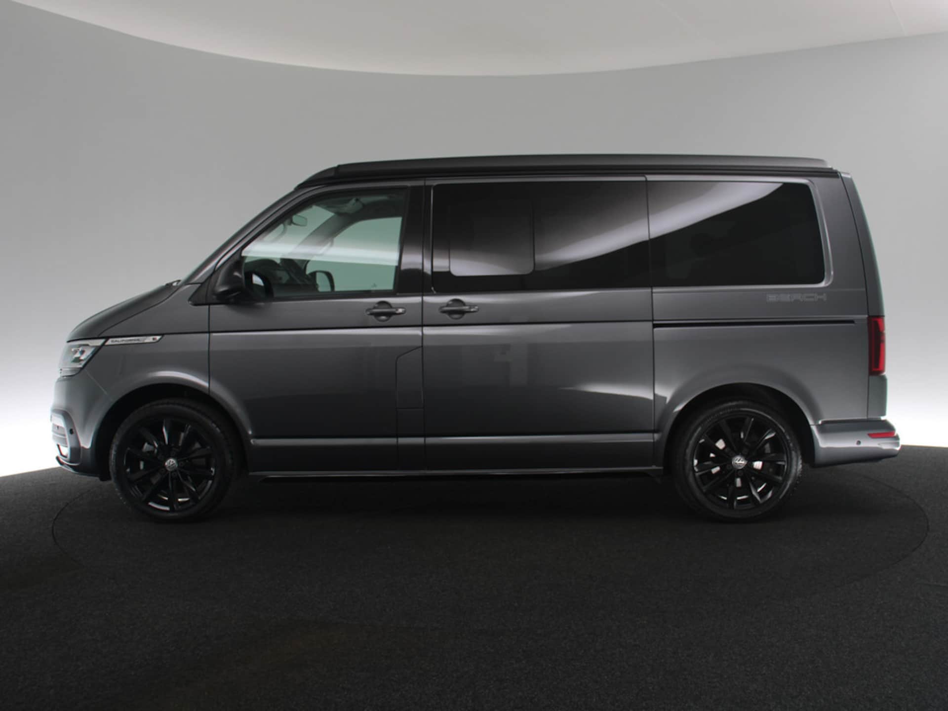 Volkswagen T6.1 California Beach