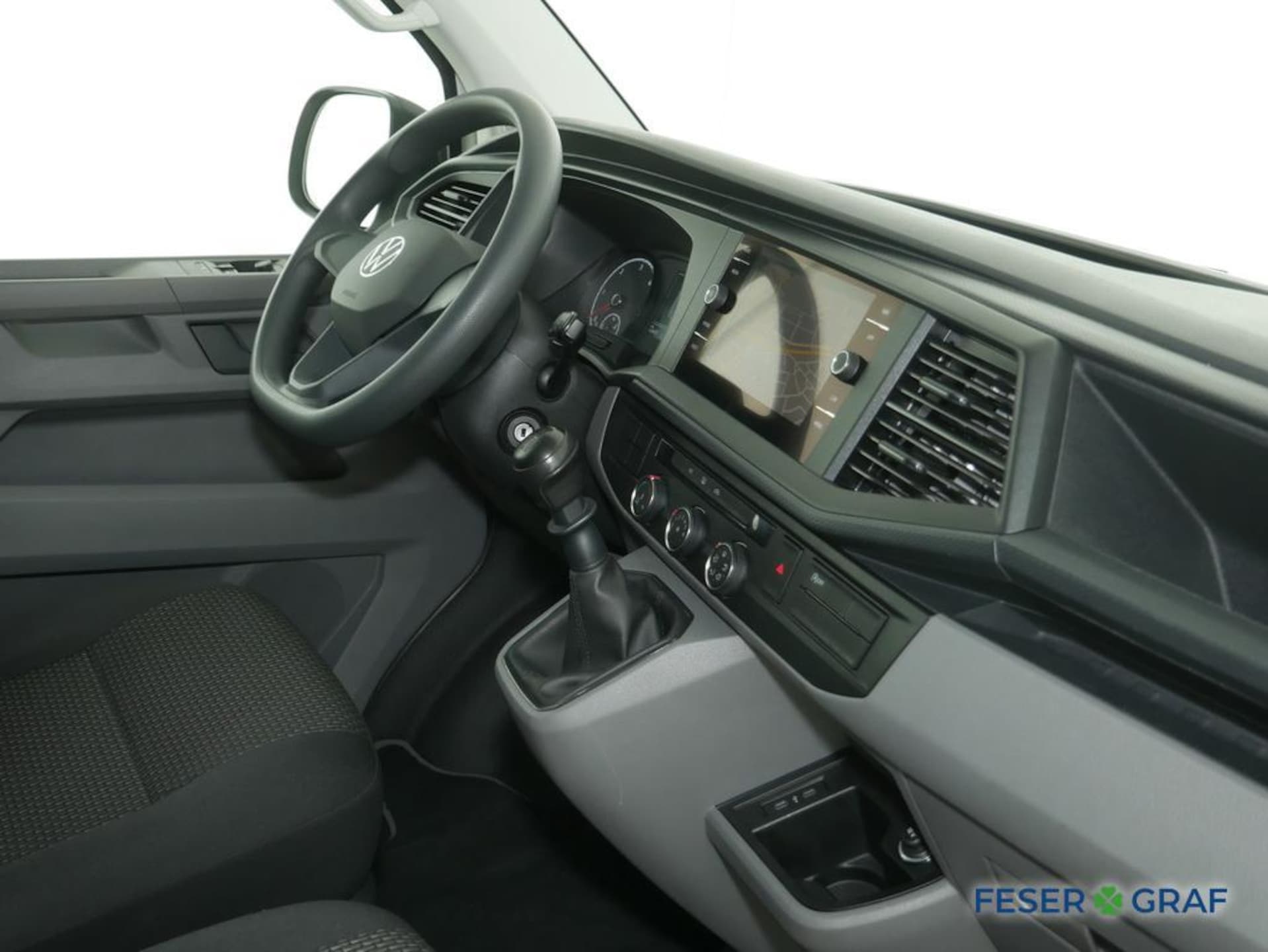 Volkswagen T6.1 Transporter Kombi langer Radstand
