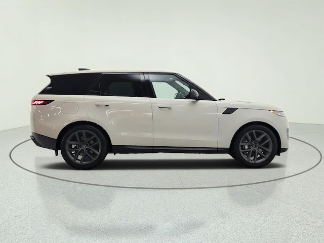 2025 Land Rover Range Rover Sport