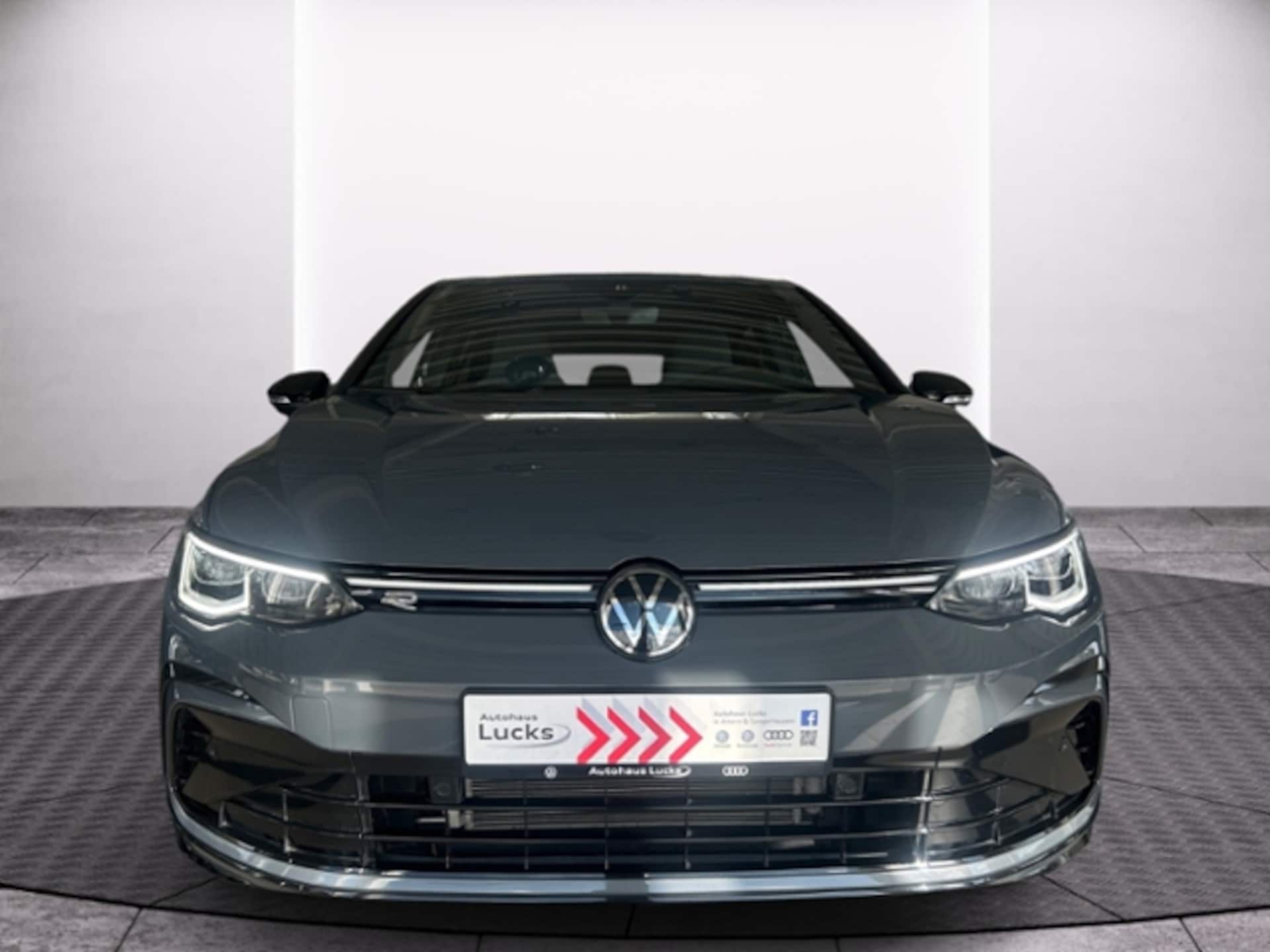 Volkswagen Golf R-Line
