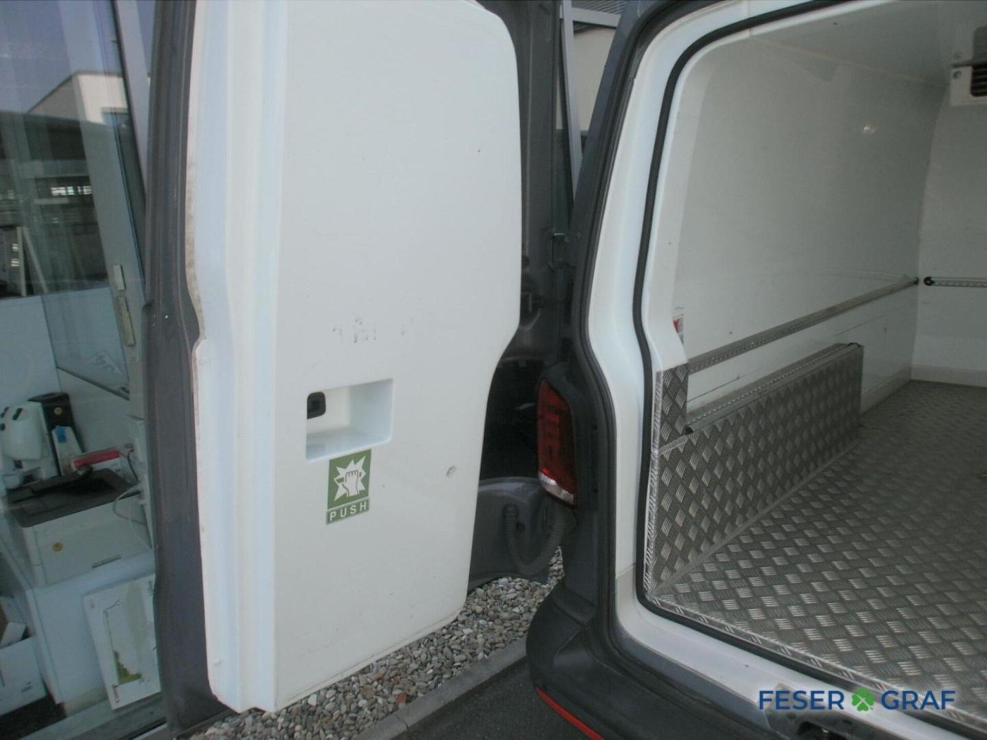 Volkswagen T6.1 Transporter Kasten kurzer Radstand