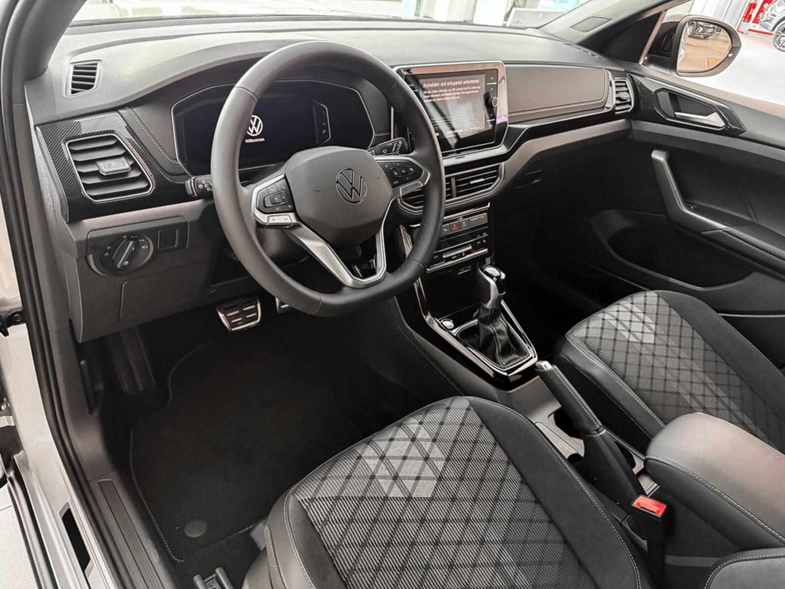 Volkswagen T-Cross – Bild 8