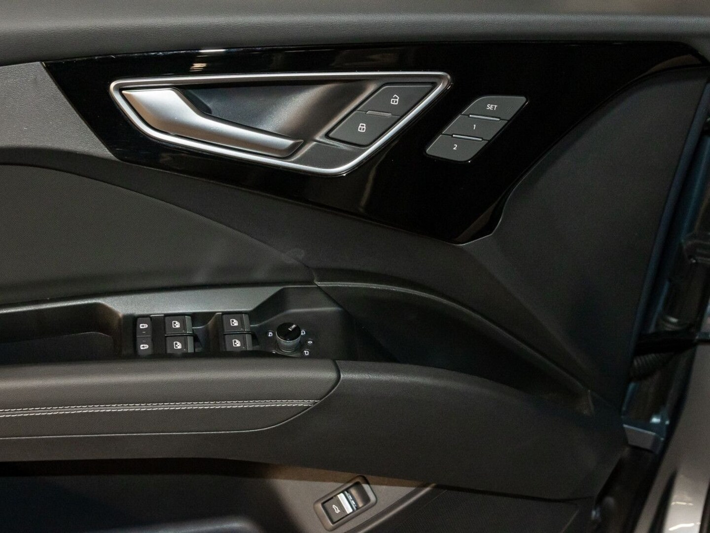 Bild über Audi Q4 e-tron 40 e-tron - für weitere Informationen kontaktieren Sie den Audi Partner