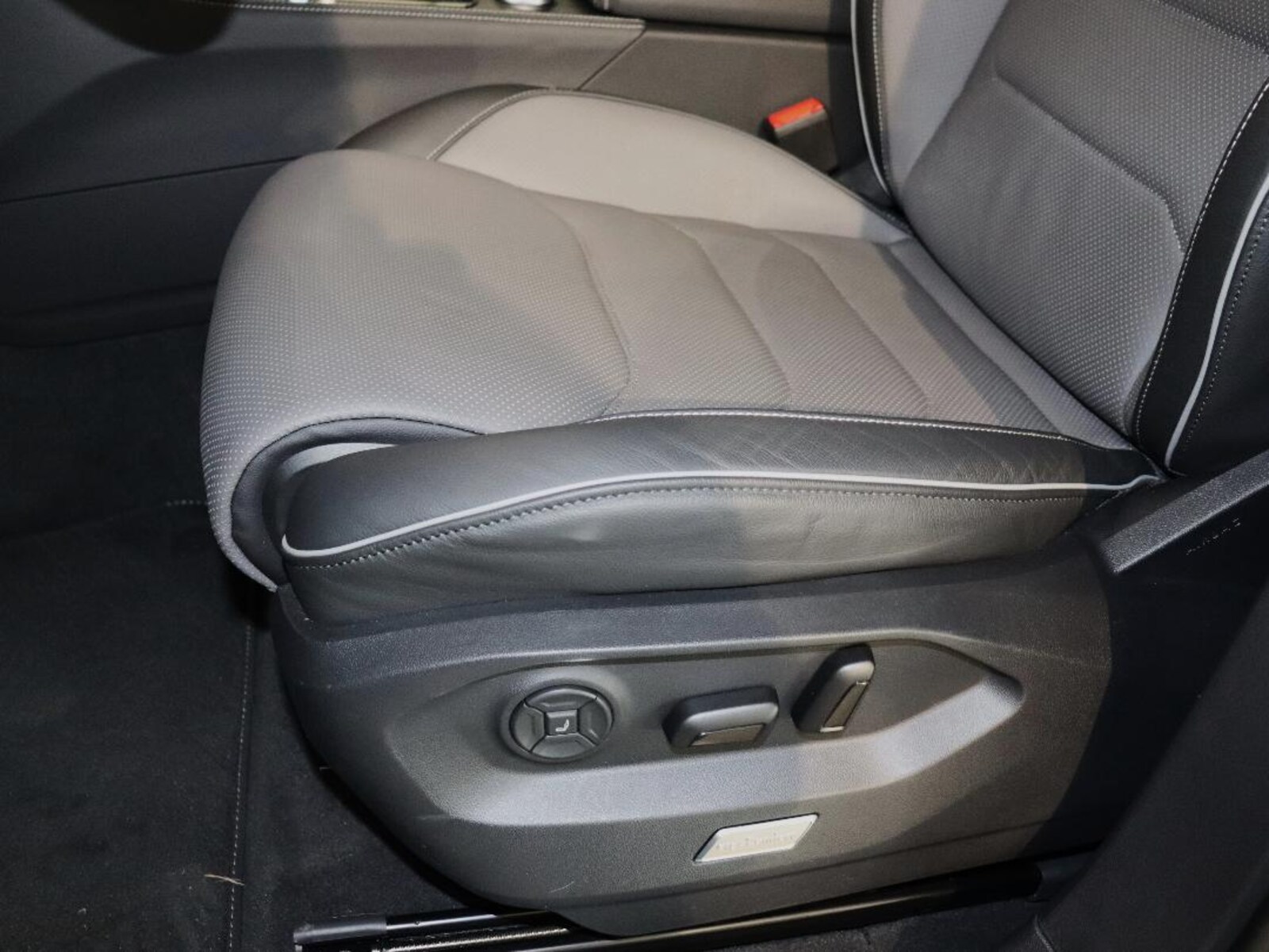 Volkswagen Touareg – Bild 10