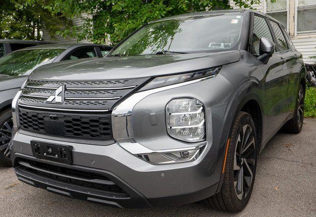 2023 Mitsubishi Outlander