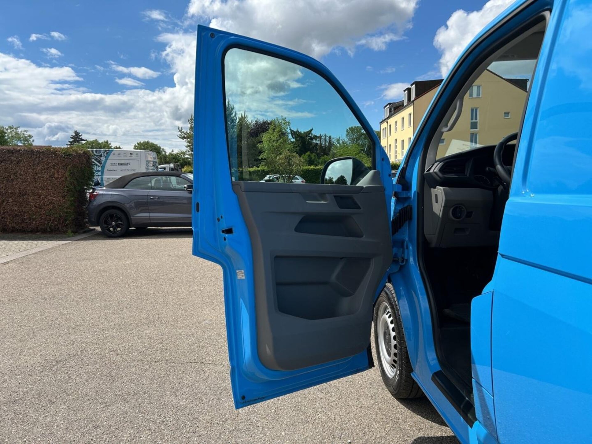 Volkswagen T6.1 Transporter Kasten langer Radstand