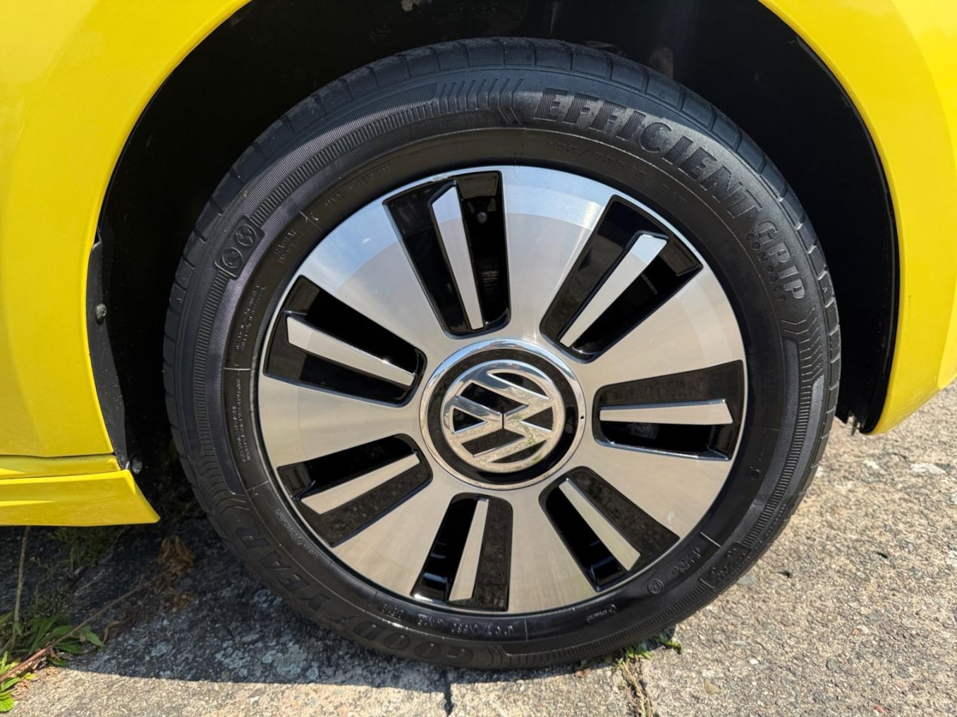 Volkswagen e-up!