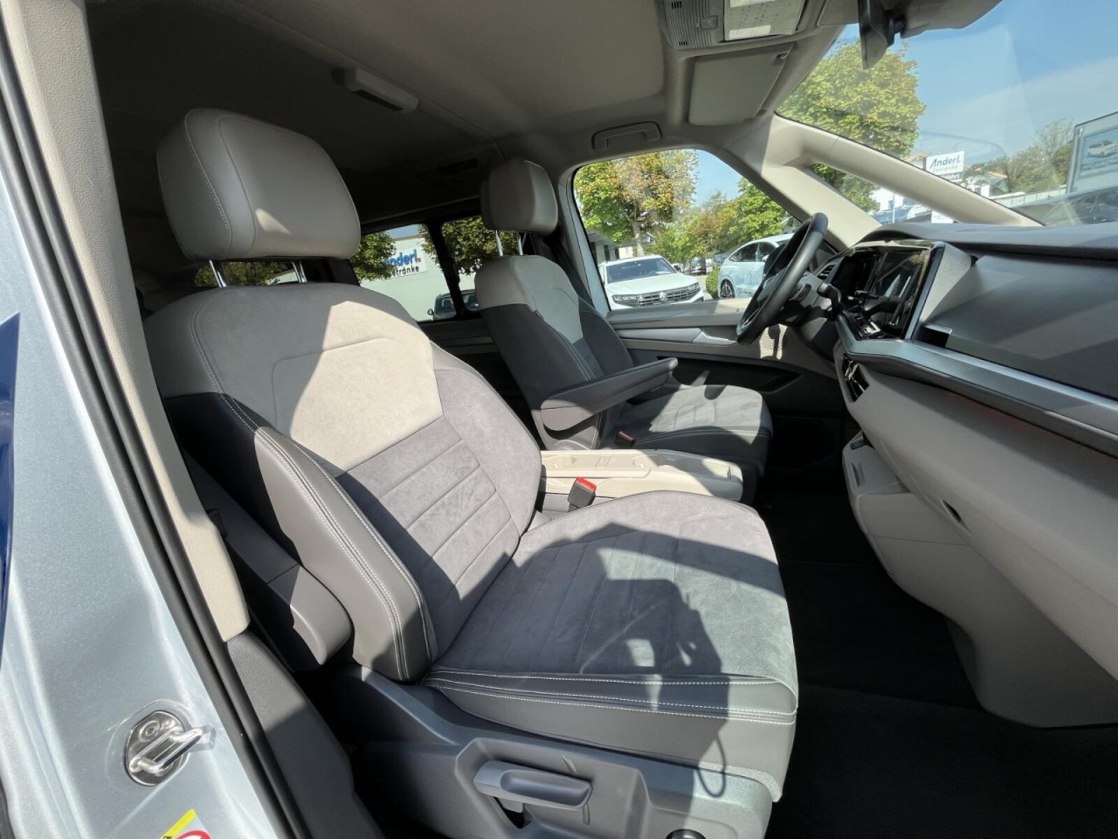 Volkswagen Multivan Langversion – Bild 14