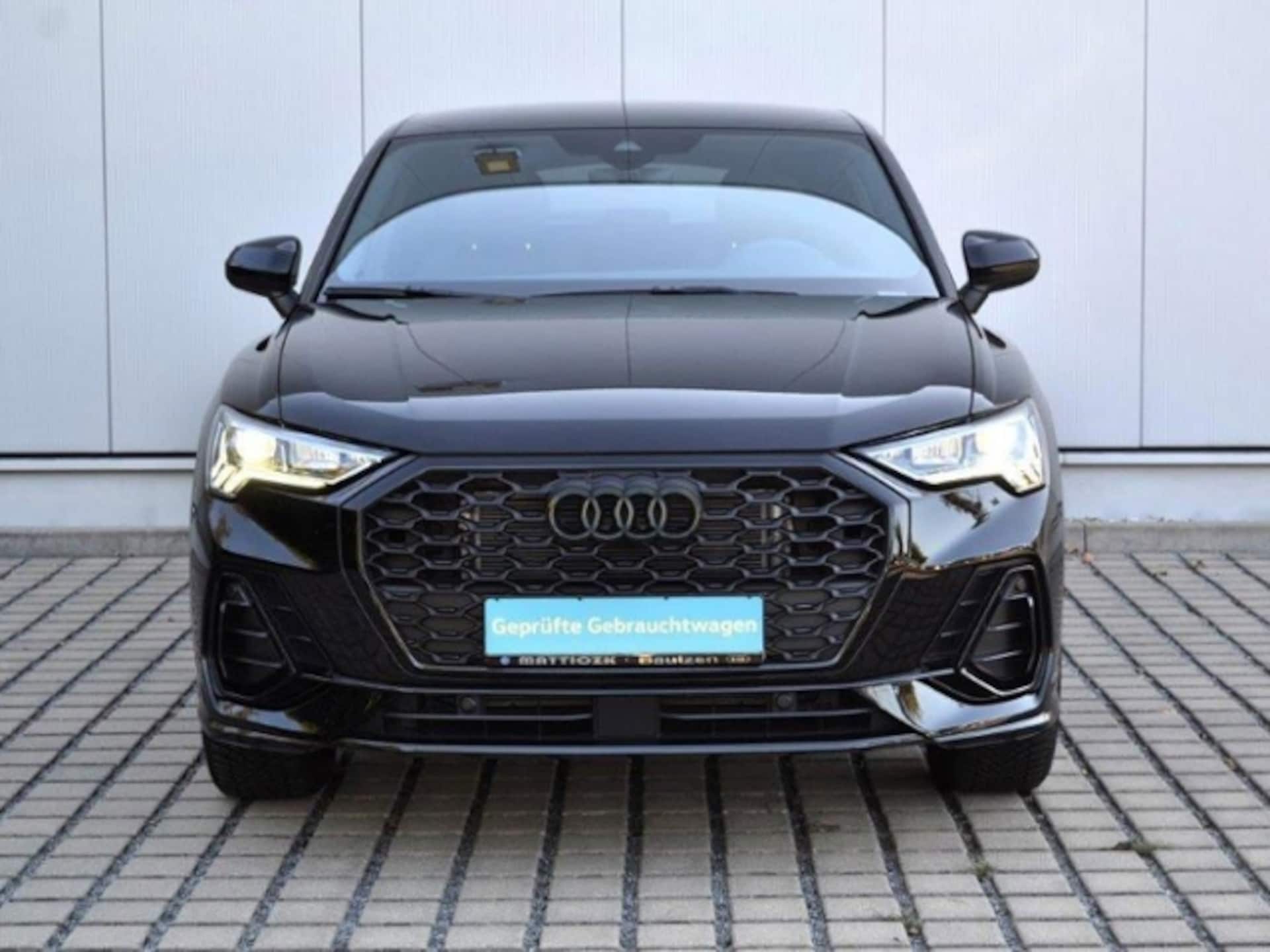 Audi Q3 Sportback S line