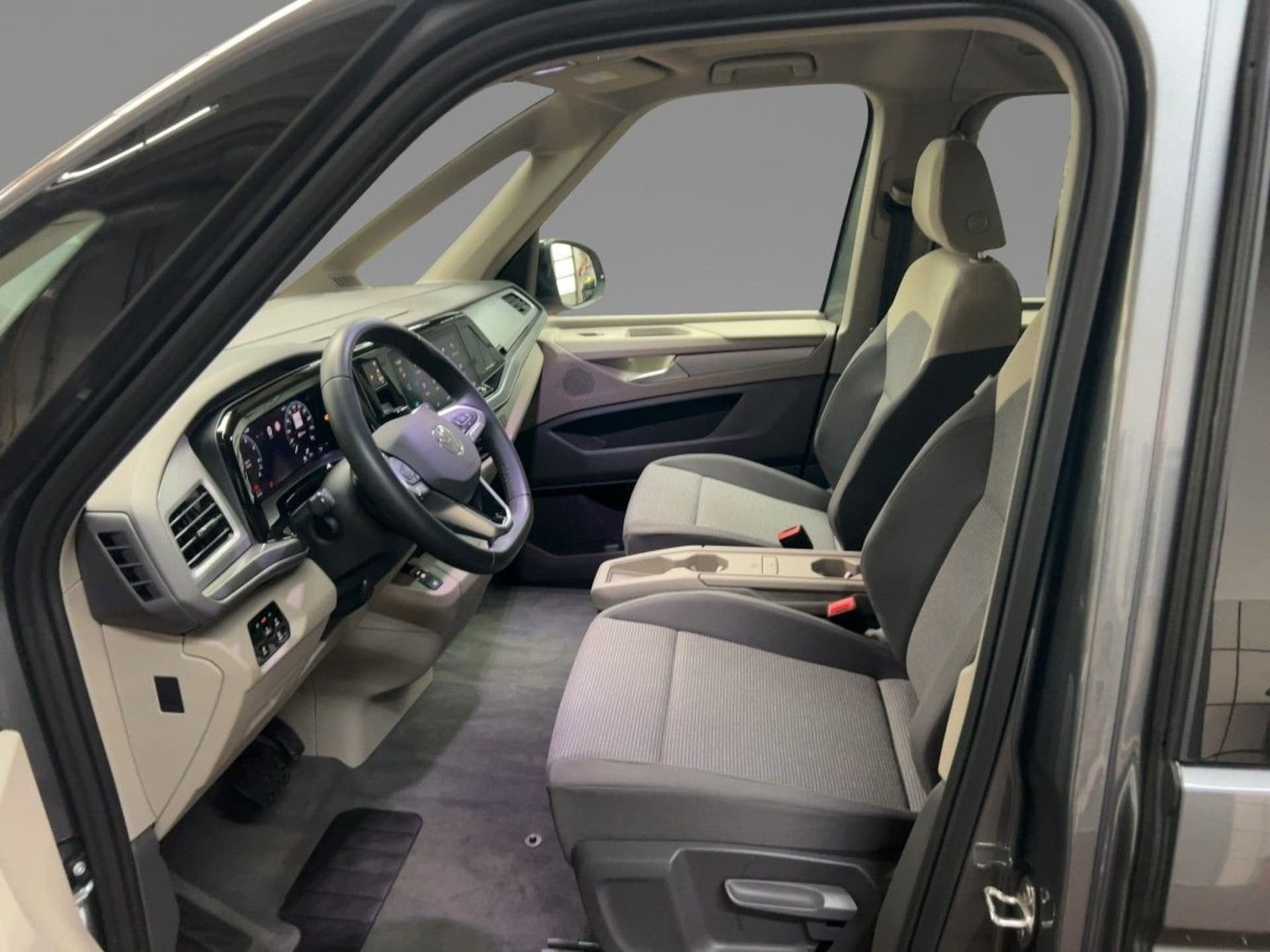 Volkswagen Multivan Basis-Modell