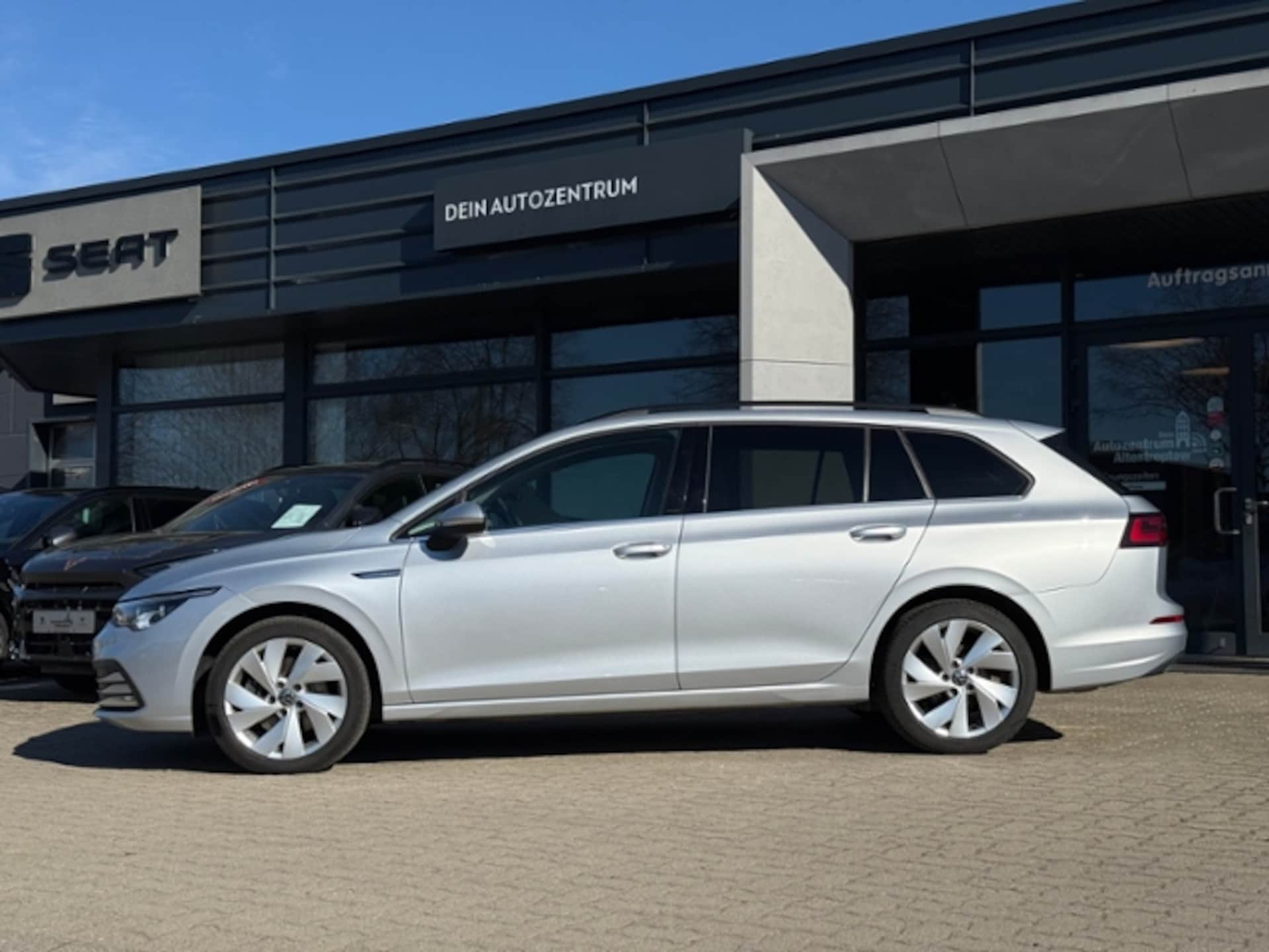 Volkswagen Golf Variant Style