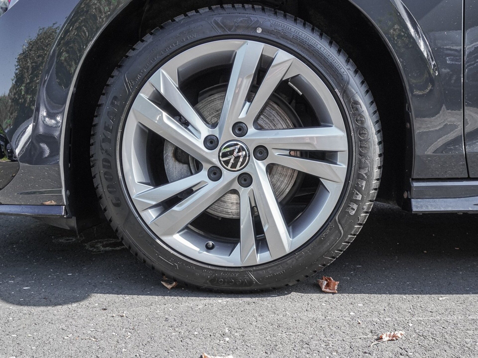 Volkswagen Golf R-Line