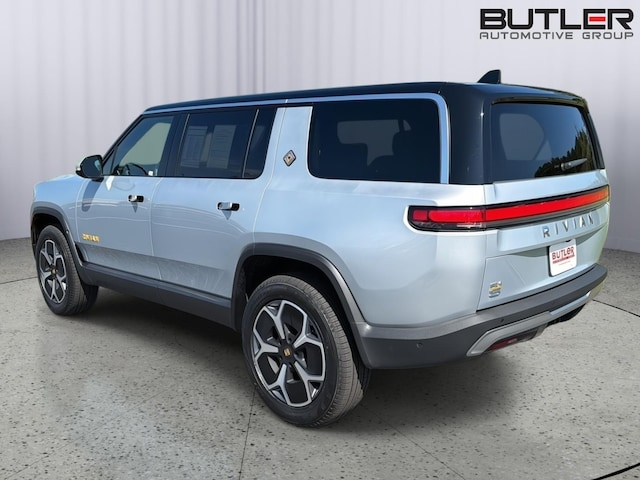 2024 Rivian R1S