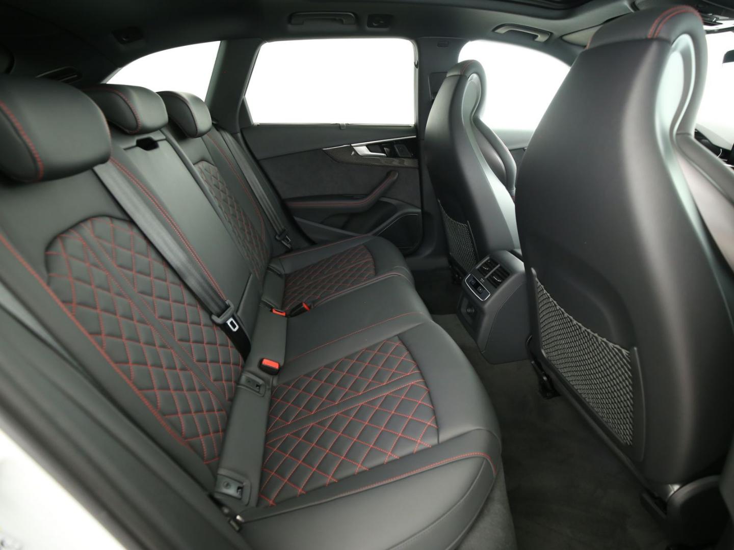 Image about Audi A4 Avant S line 40 TDI quattro S tronic