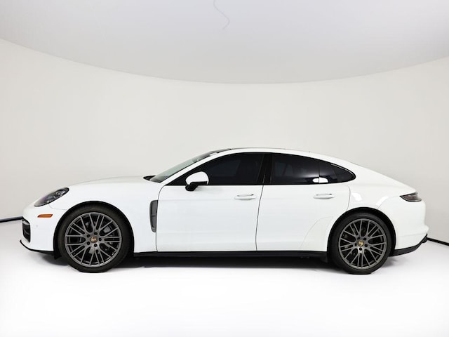 2022 Porsche Panamera