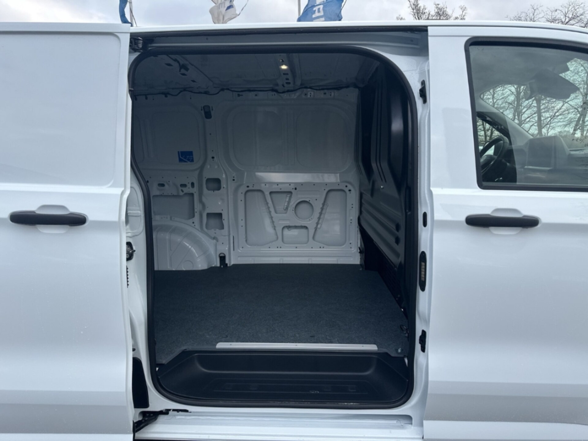 Volkswagen Transporter Kasten kurzer Radstand