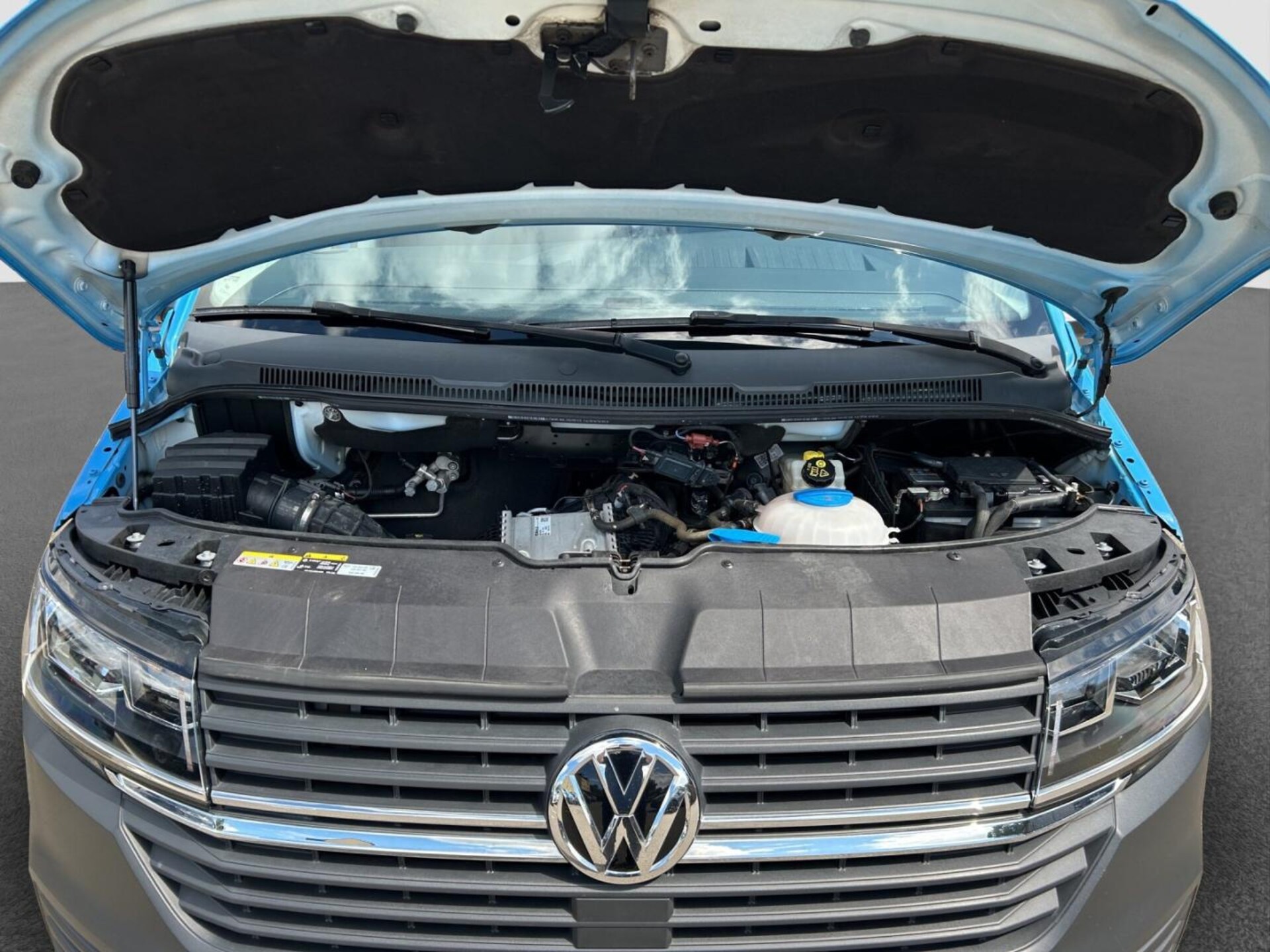 Volkswagen T6.1 Transporter Kasten langer Radstand