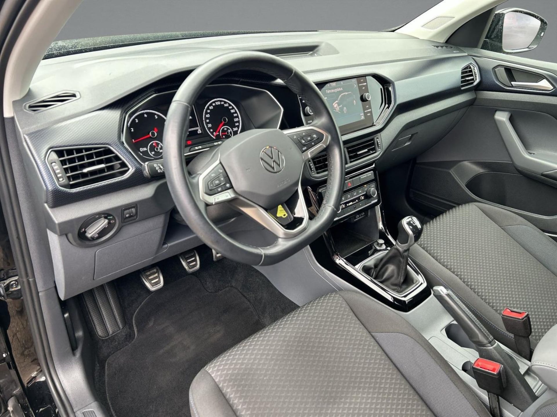 Volkswagen T-Cross United