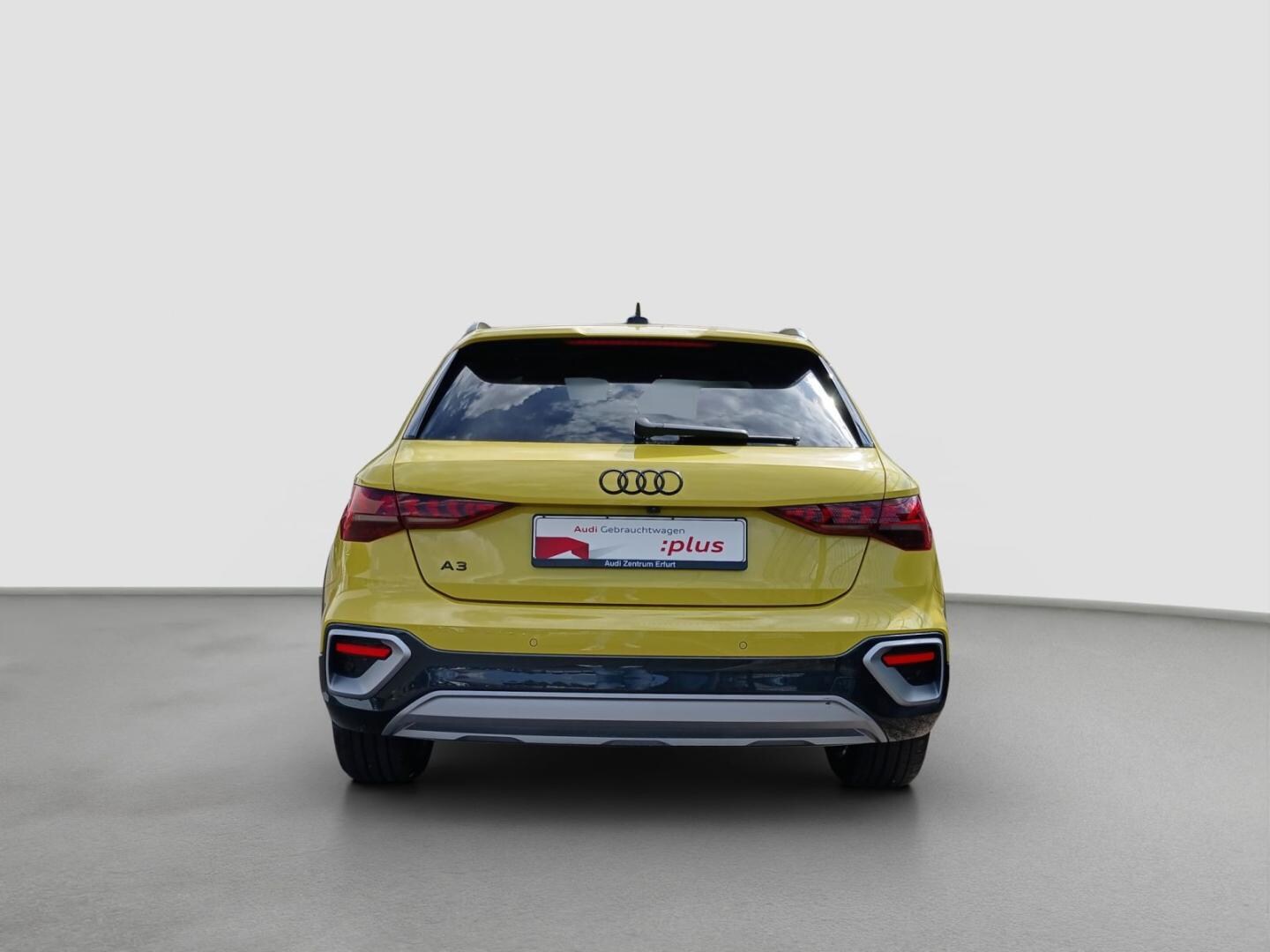 Bild über Audi A3 allstreet 35 TFSI S tronic - für weitere Informationen kontaktieren Sie den Audi Partner