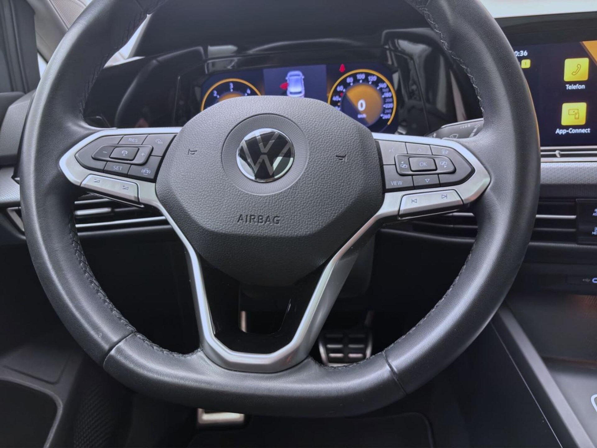 Volkswagen Golf Active