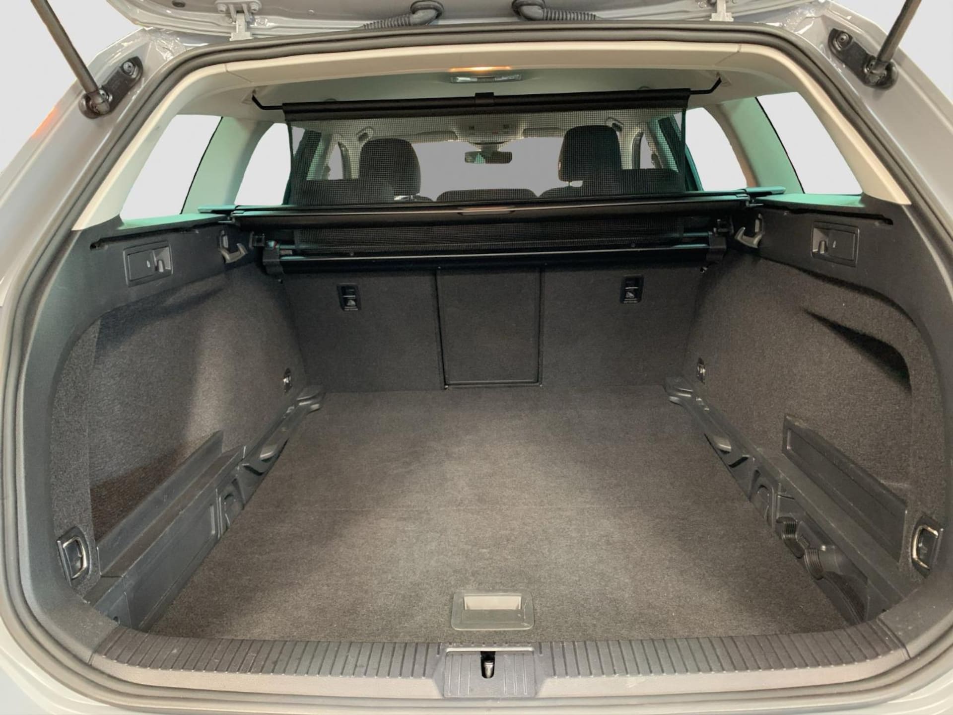 Volkswagen Passat Variant Basis-Modell