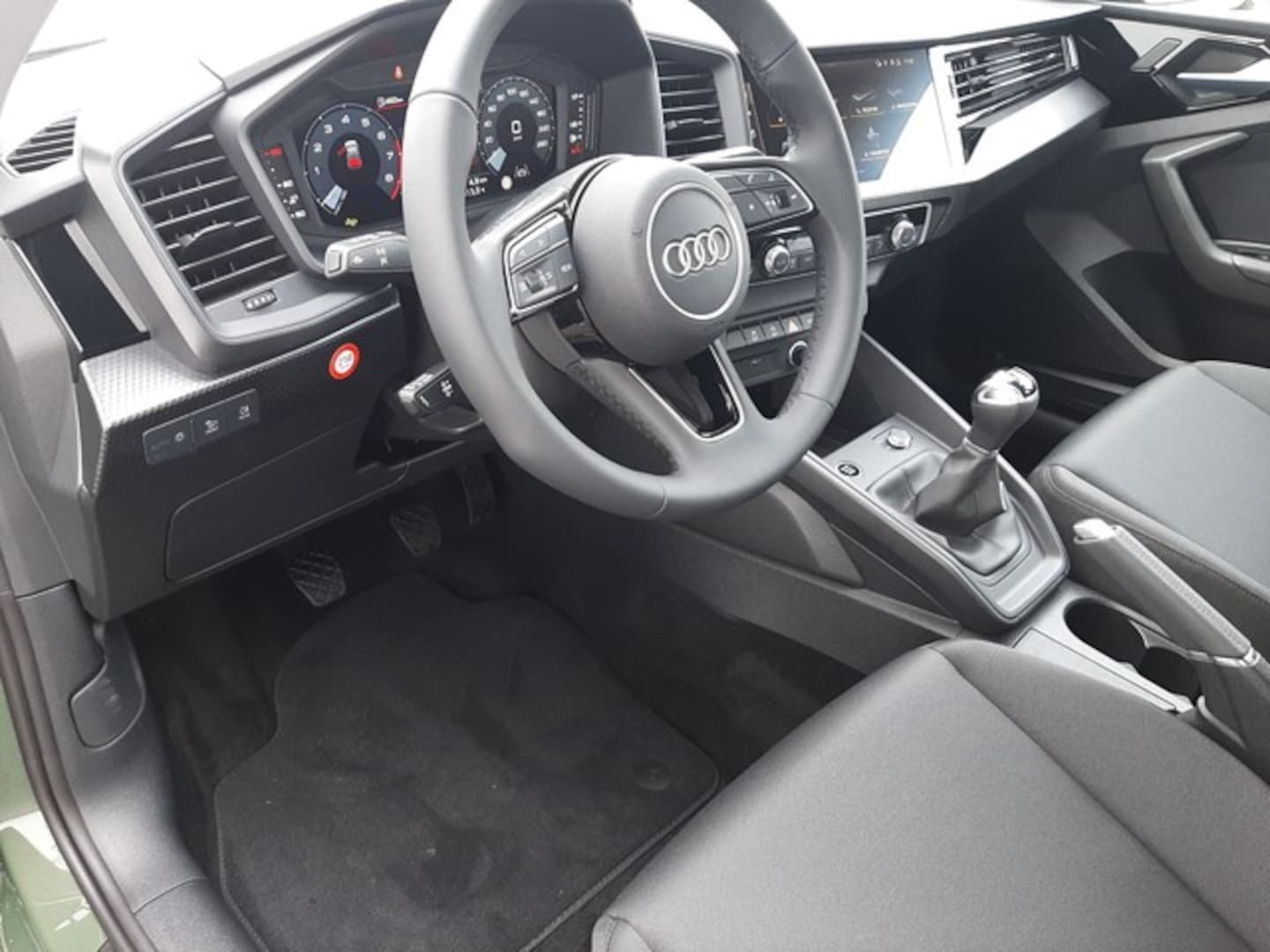Bild über Audi A1 Sportback advanced 30 TFSI Schaltgetriebe - für weitere Informationen kontaktieren Sie den Audi Partner