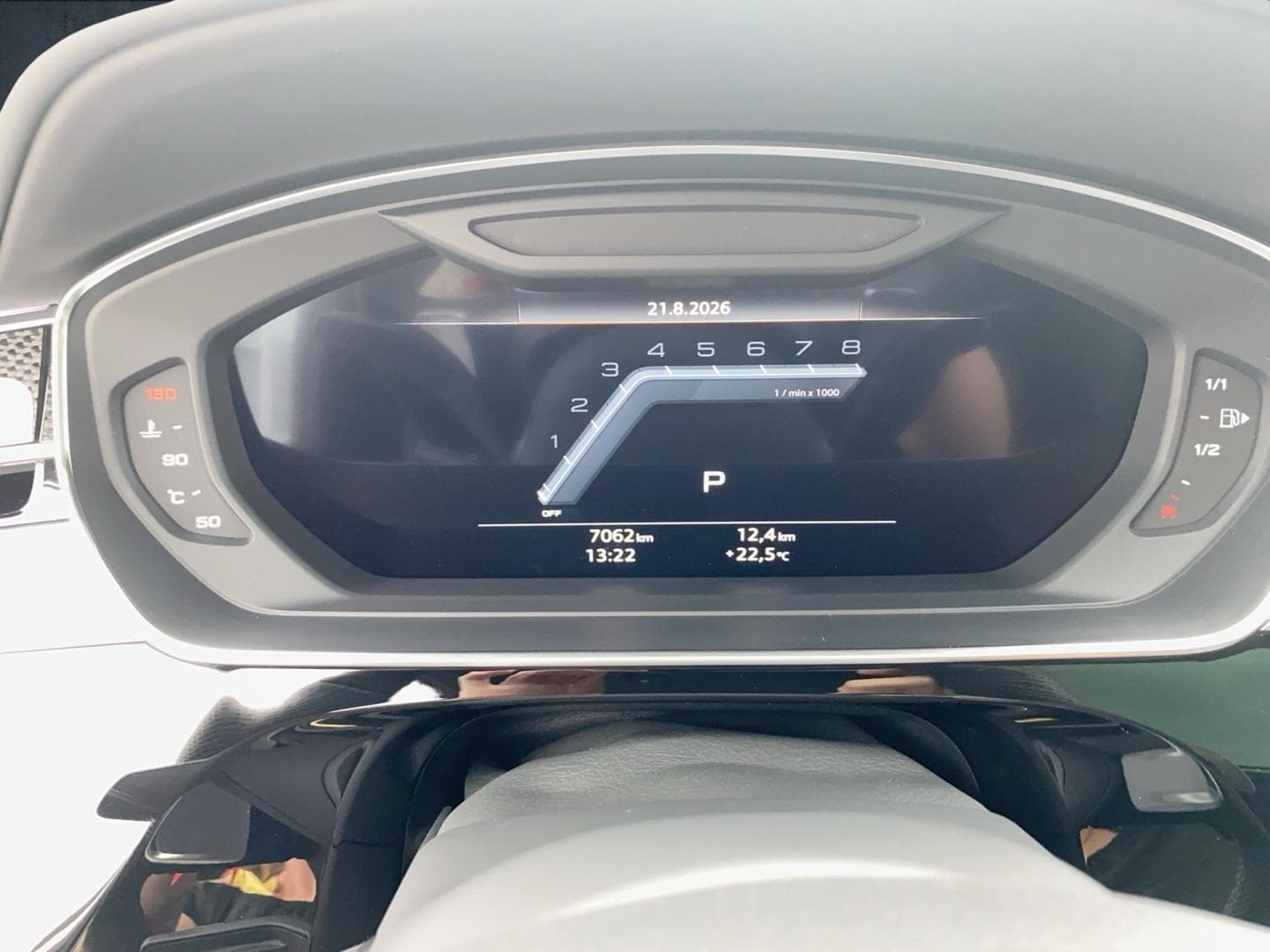 Bild über Audi S8 TFSI quattro tiptronic - für weitere Informationen kontaktieren Sie den Audi Partner