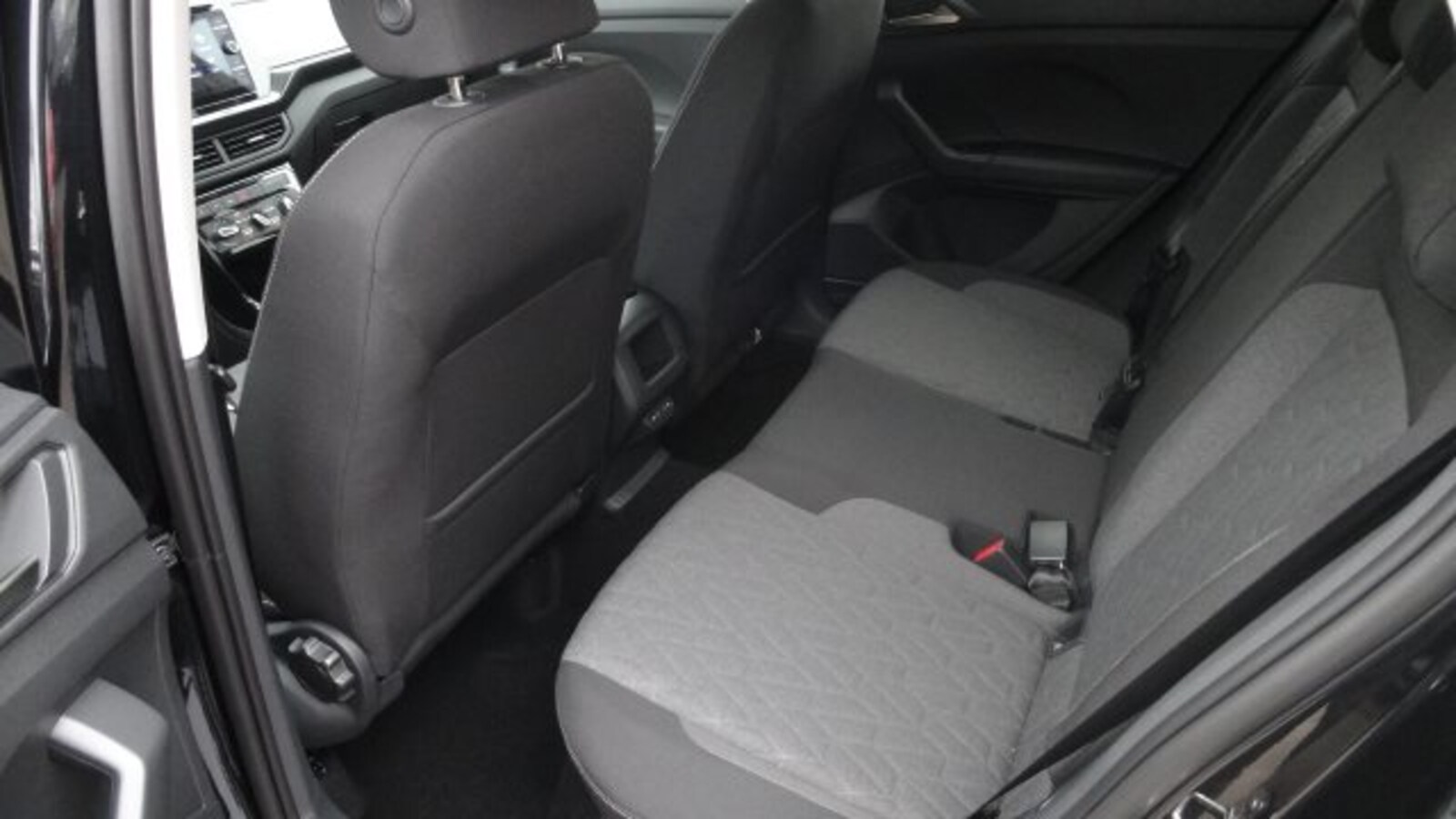 Volkswagen T-Cross – Bild 12