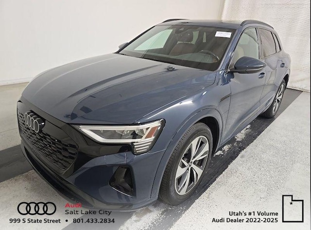 Photo of 2024 Audi Q8 e-tron 