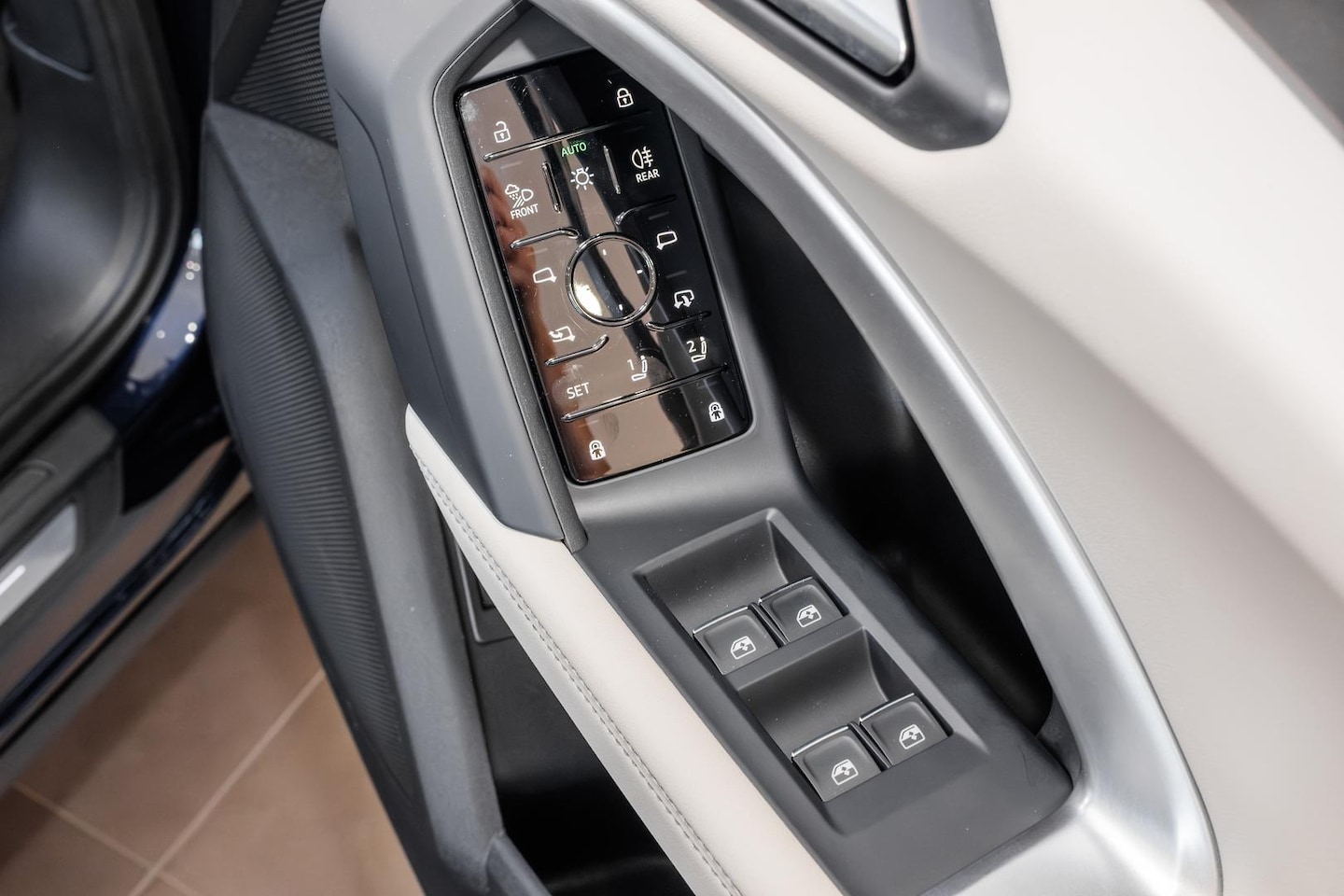 Image about Audi Q5 SUV TDI quattro 150 kW