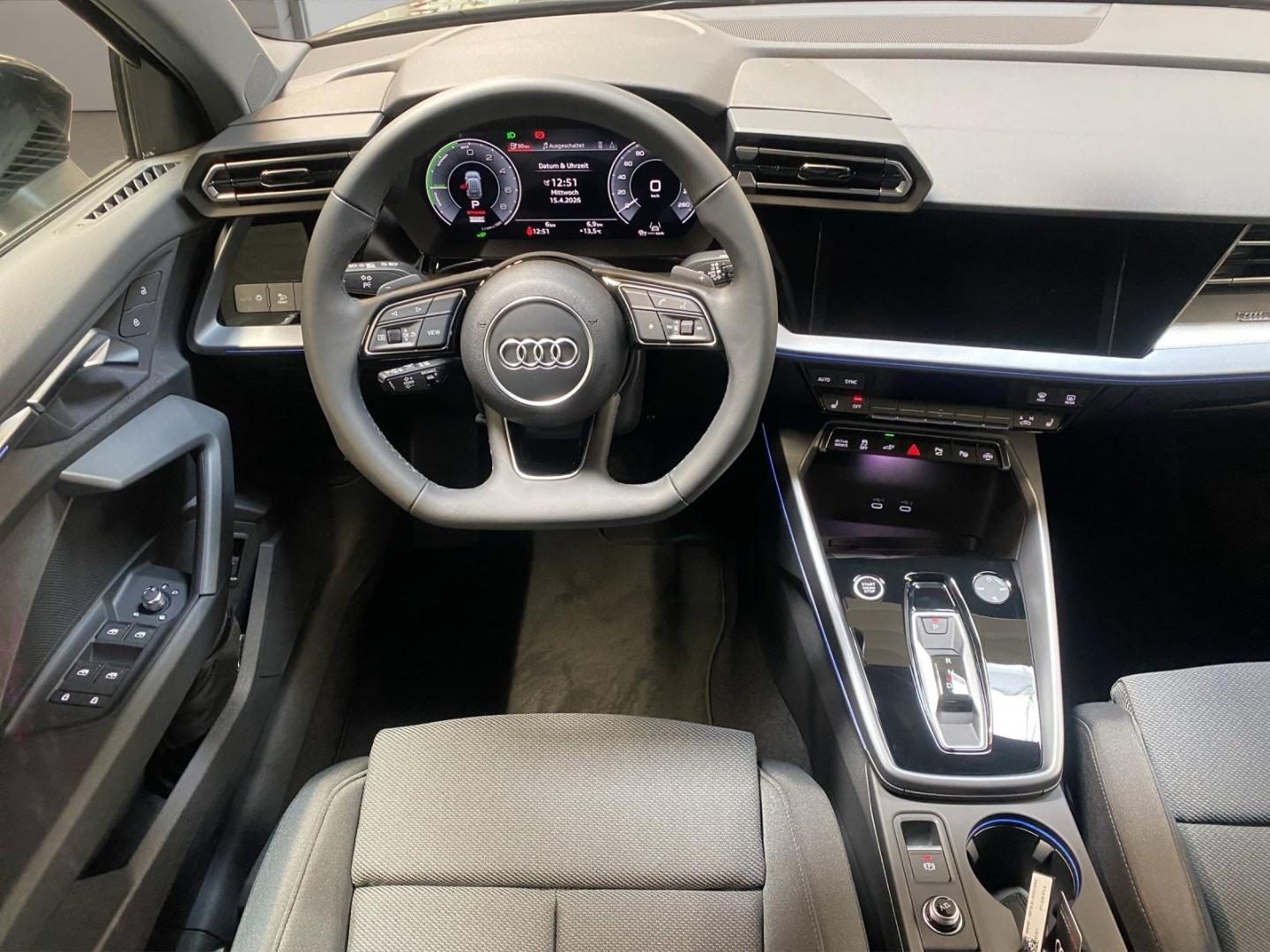 Bild über Audi A3 Sportback TFSI e TFSI e 150 kW S tronic - für weitere Informationen kontaktieren Sie den Audi Partner