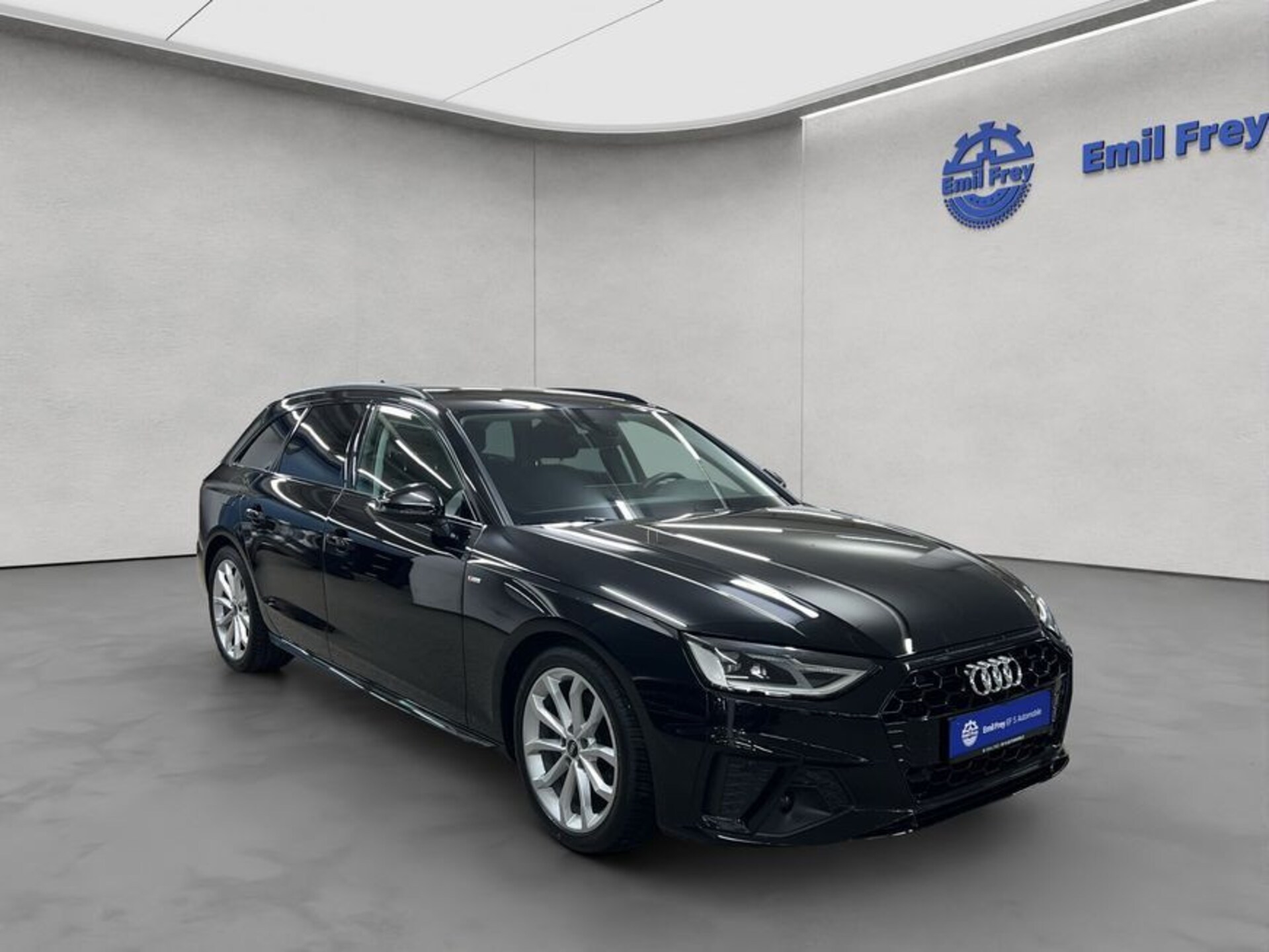 Audi A4 Avant S line