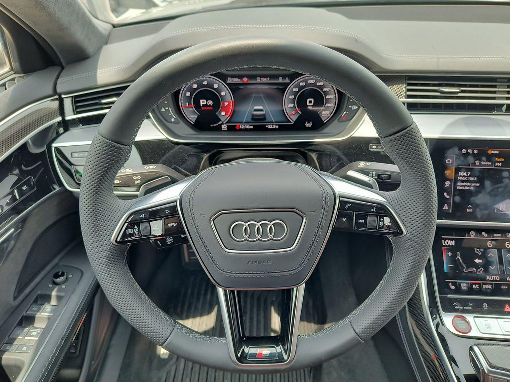 2025 Audi S8 Base - Photo 8