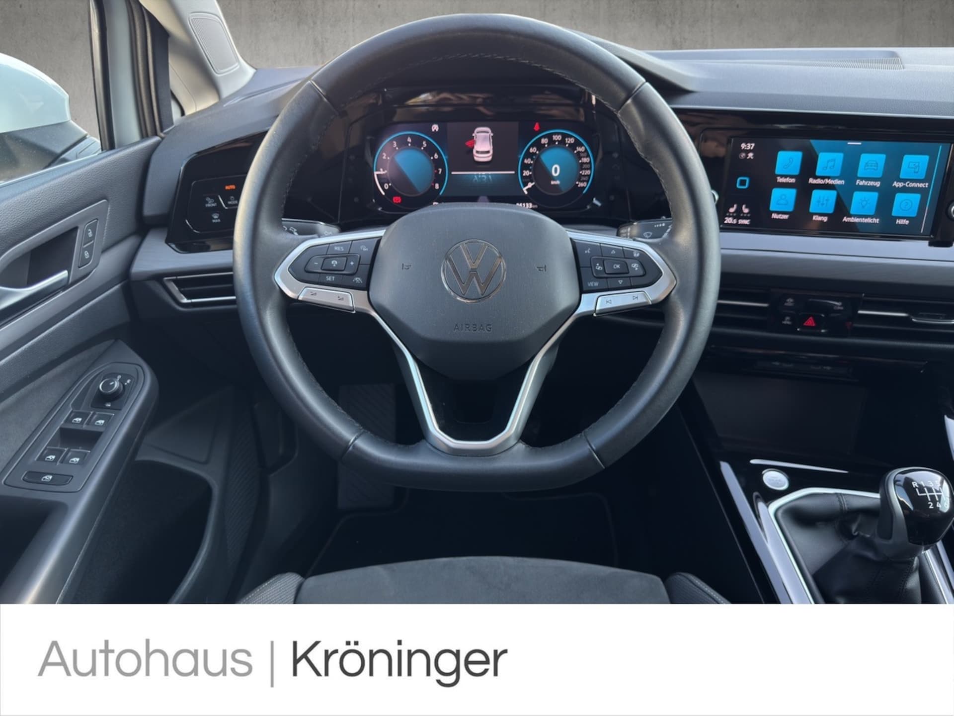 Volkswagen Golf Style