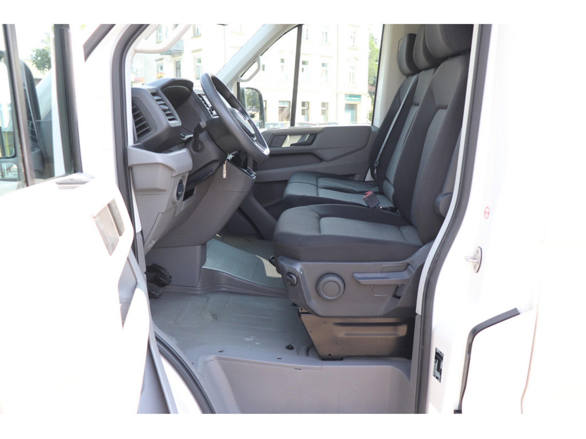 Volkswagen Crafter Kasten mittlerer Radstand