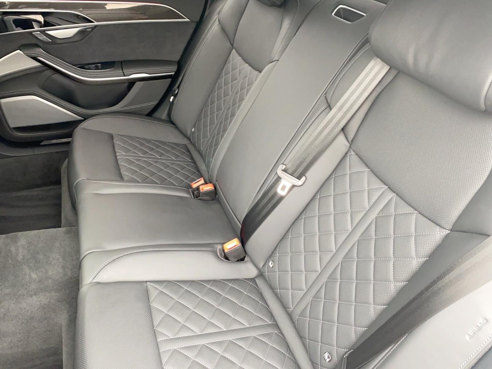 Audi S8 – Bild 12