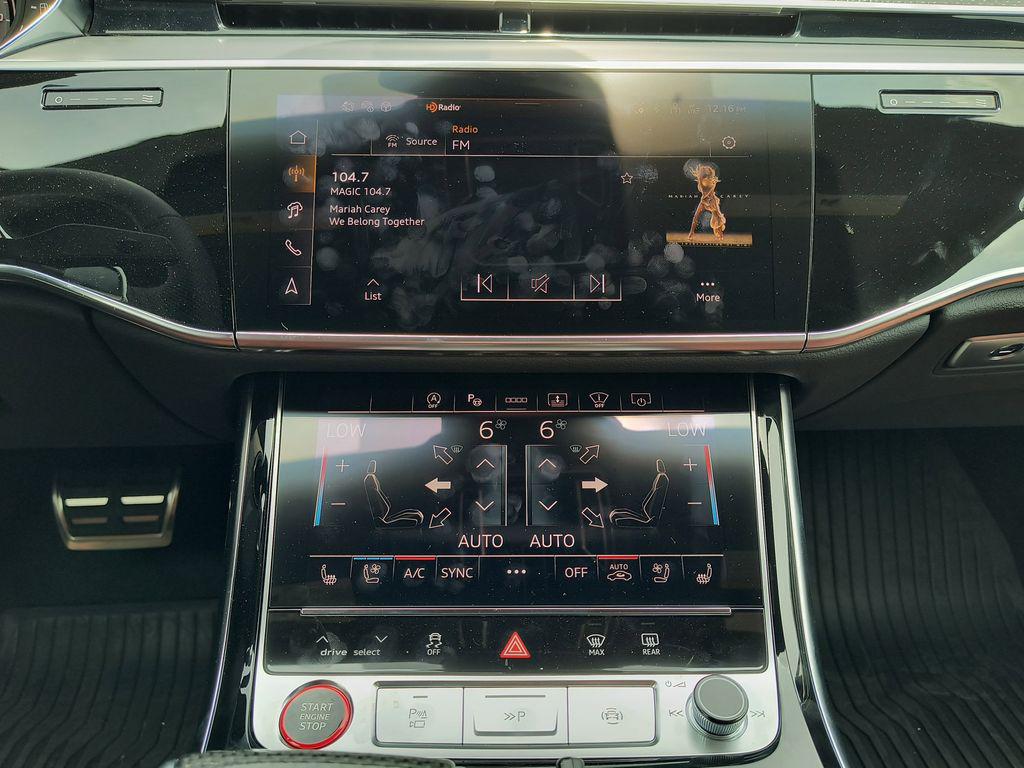 2025 Audi S8 Base - Photo 9