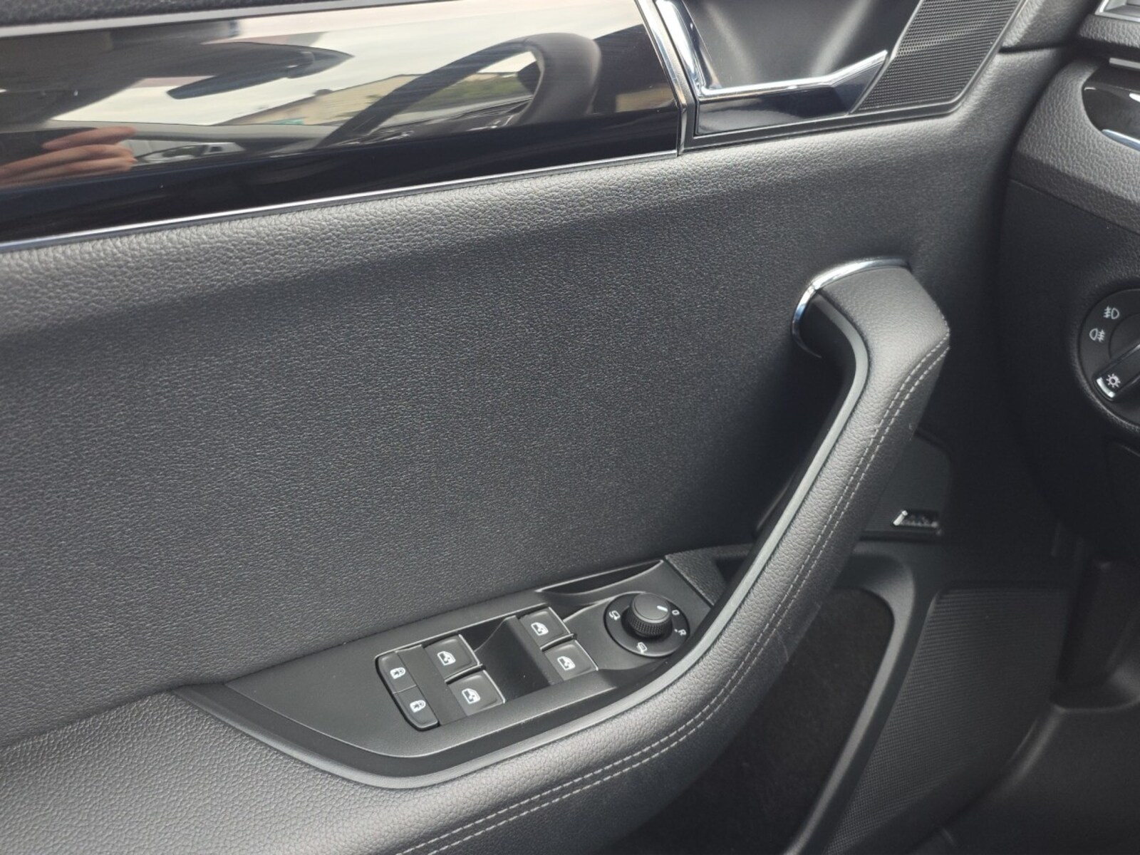 Škoda Superb Combi – Bild 8