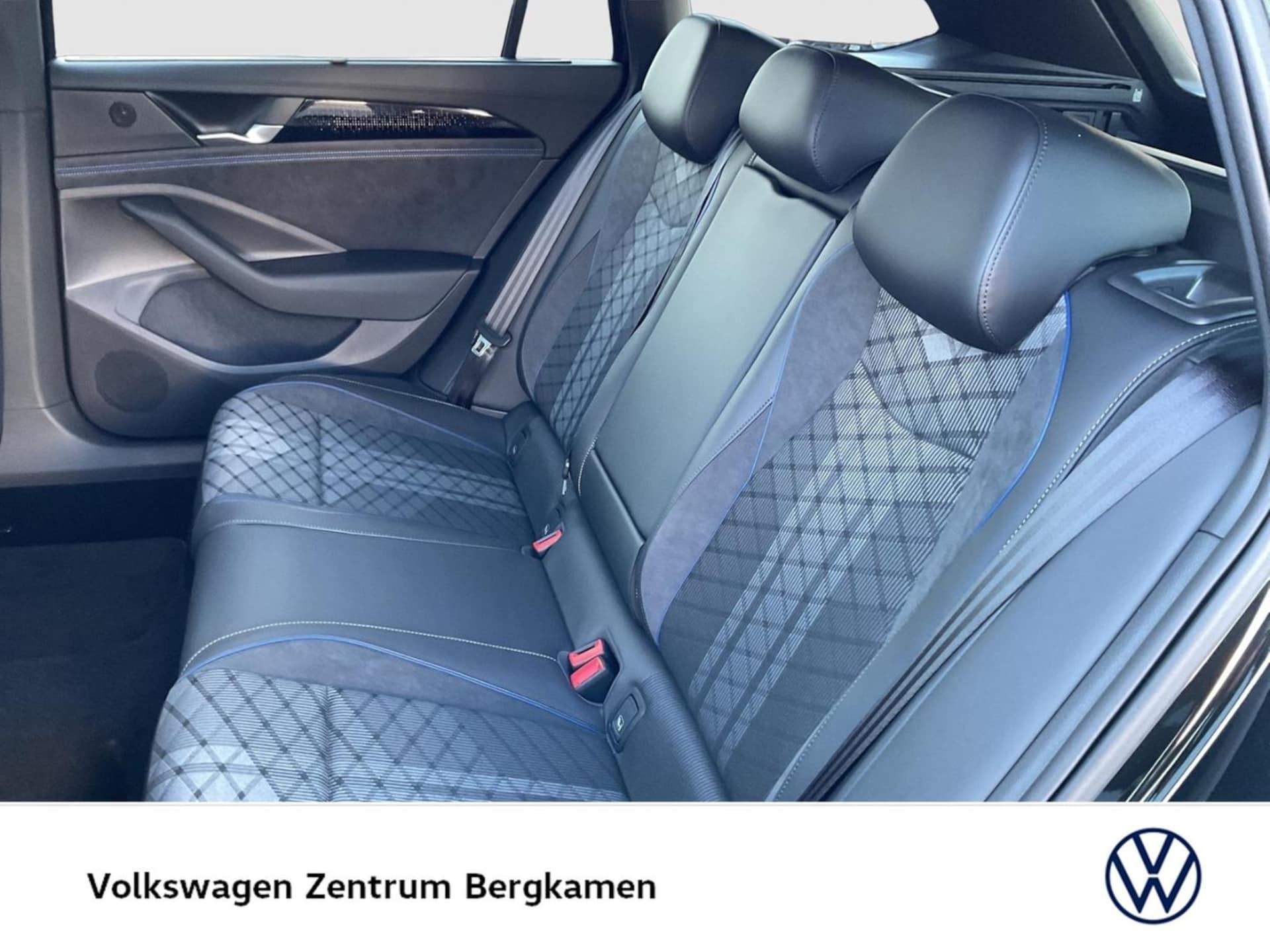 Volkswagen Passat R-Line