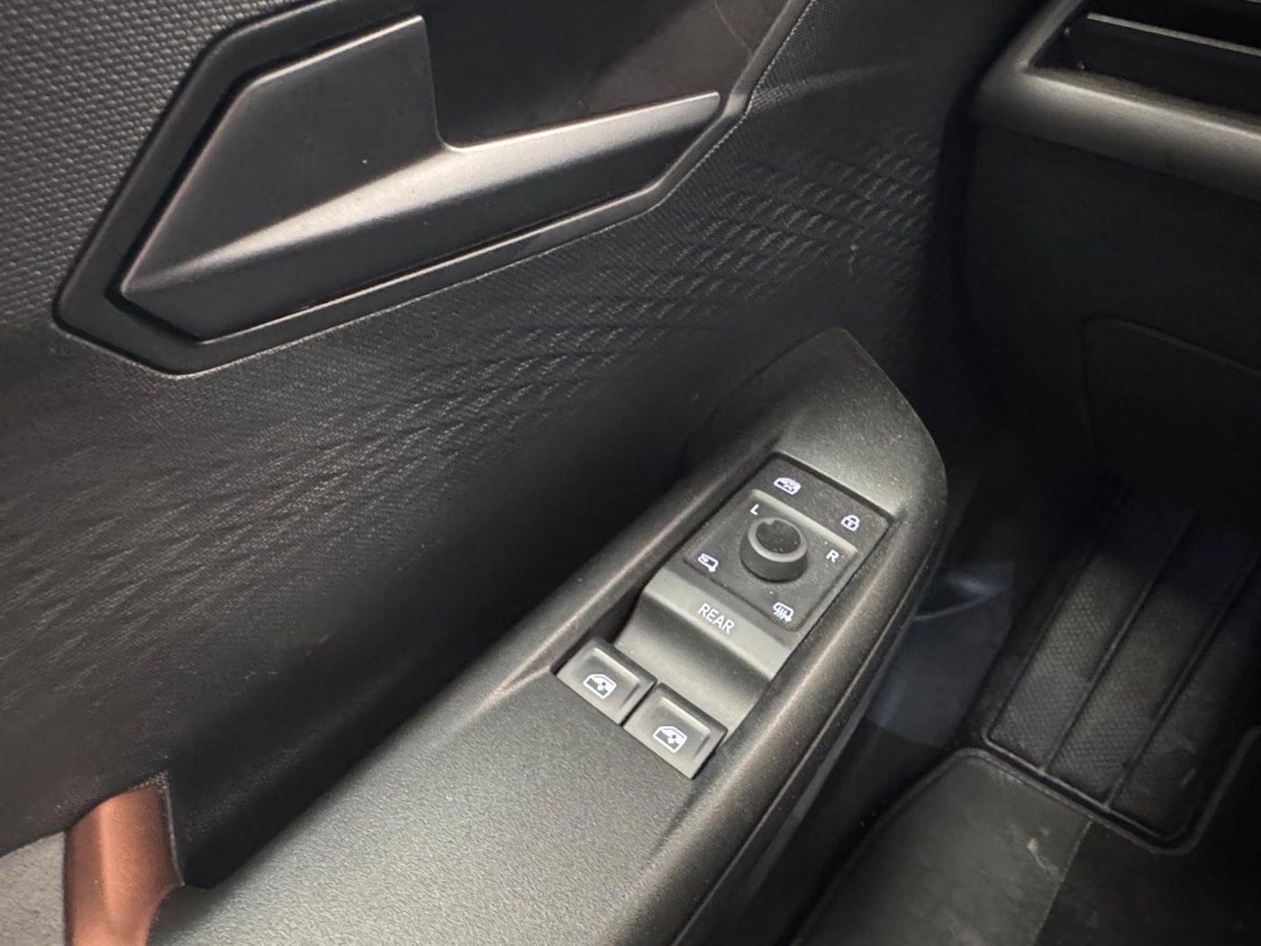 CUPRA Born 62 kWh 150 kW (204 CV) — photo 10
