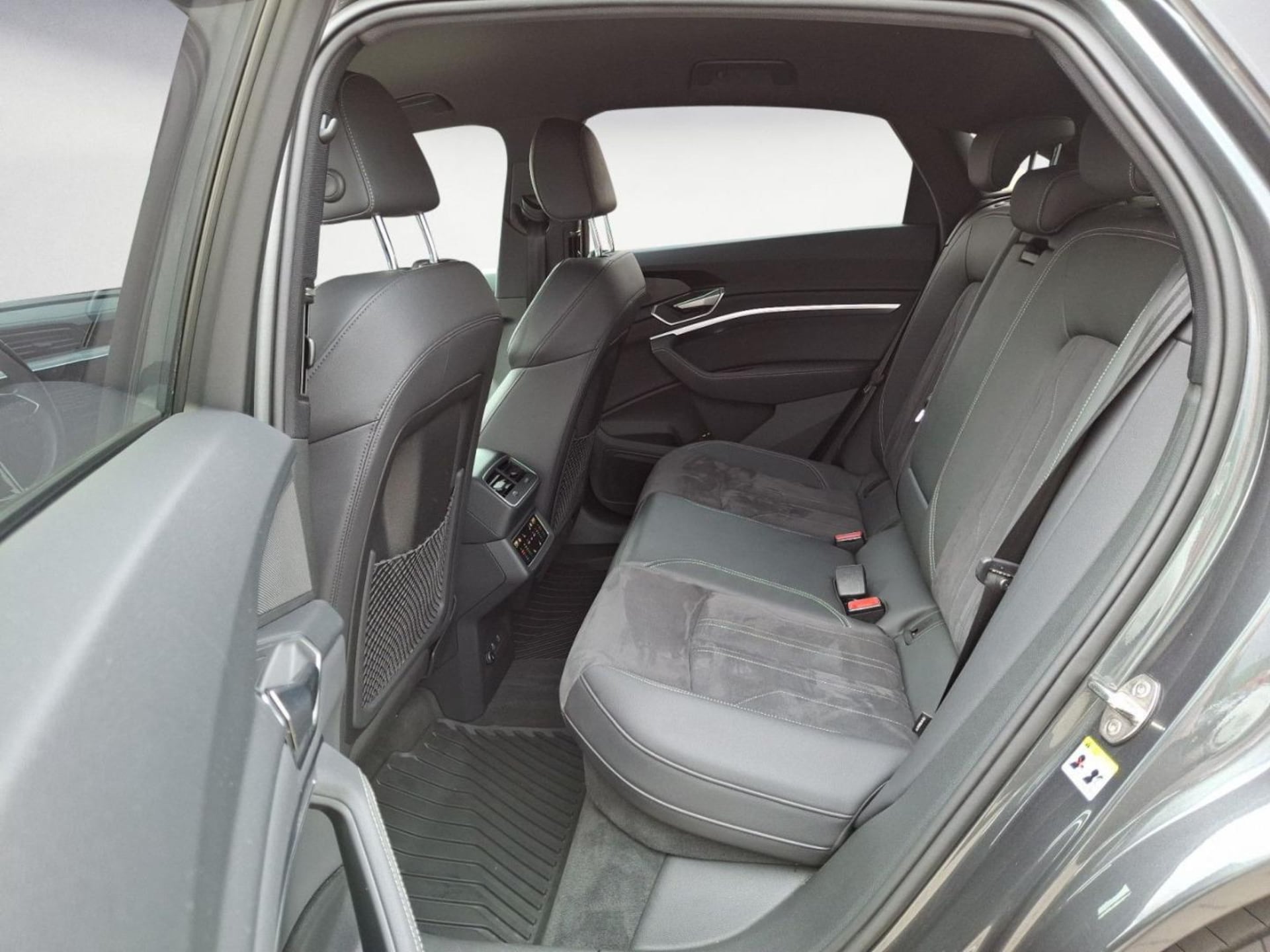 Audi Q8 Sportback e-tron S line