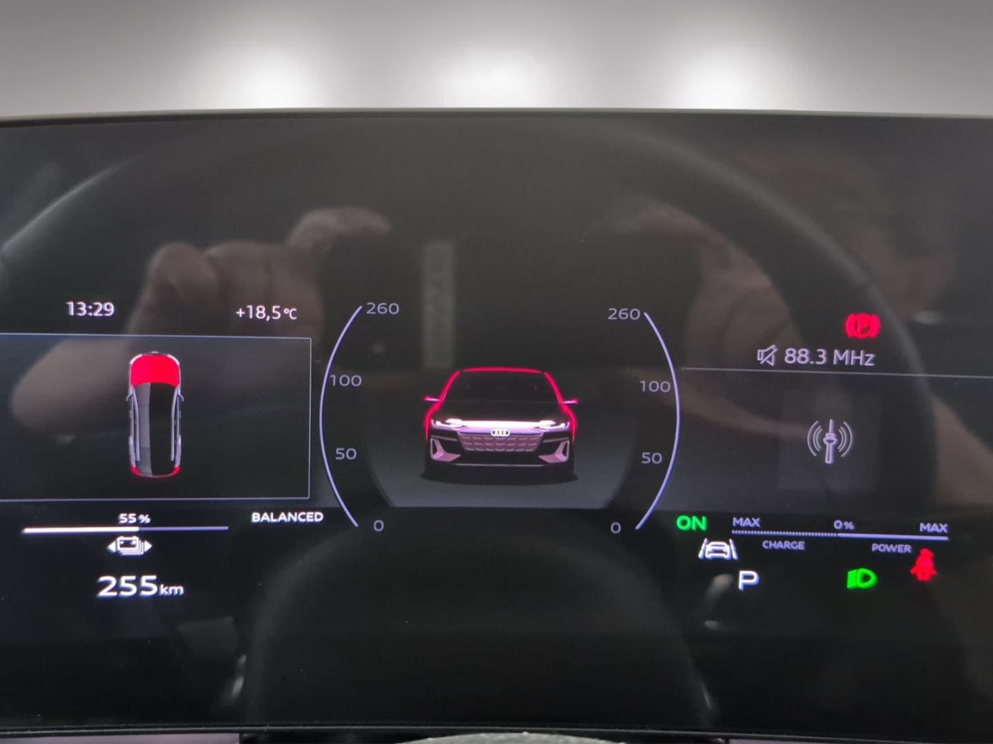 Bild über Audi A6 Avant e-tron e-tron performance - für weitere Informationen kontaktieren Sie den Audi Partner