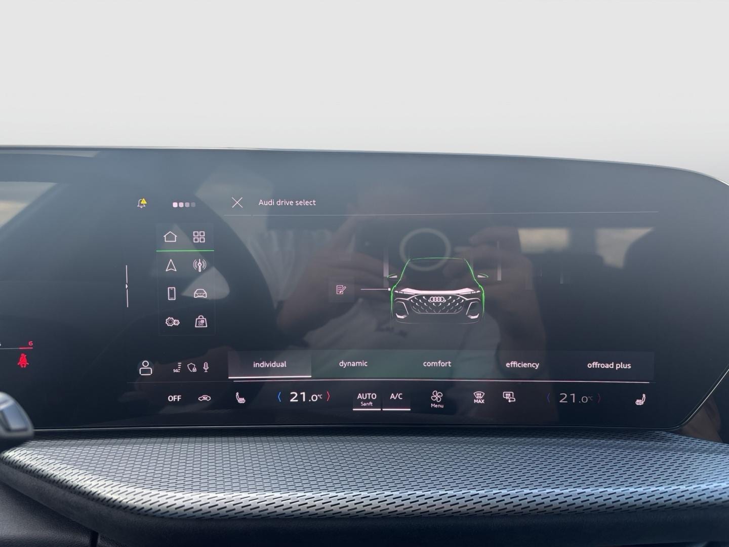 Bild über Audi Q5 SUV TDI quattro 150 kW S tronic - für weitere Informationen kontaktieren Sie den Audi Partner