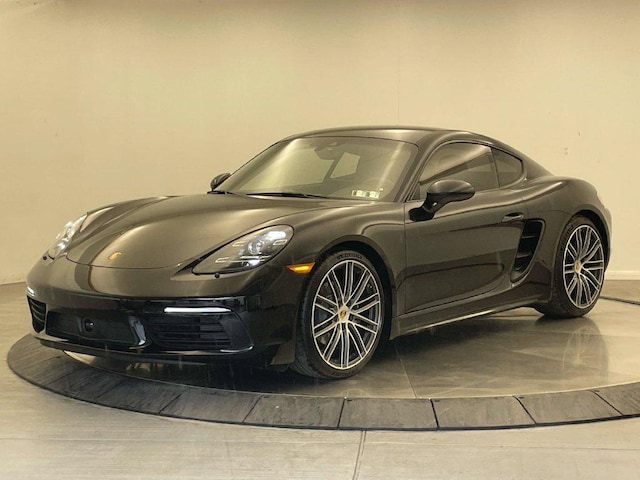 2022 Porsche 718 Cayman